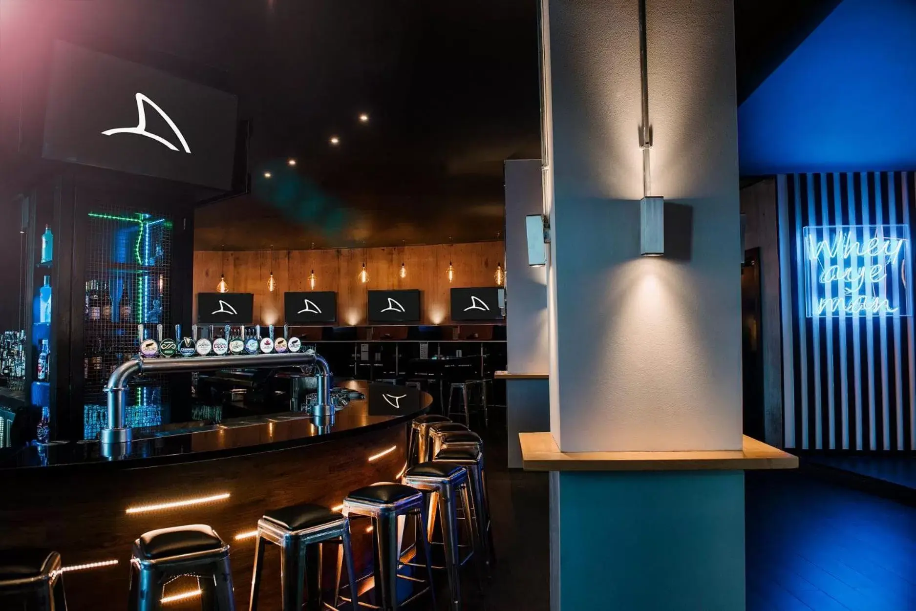 Restaurant/places to eat, Lounge/Bar in Sandman Signature Newcastle Hotel