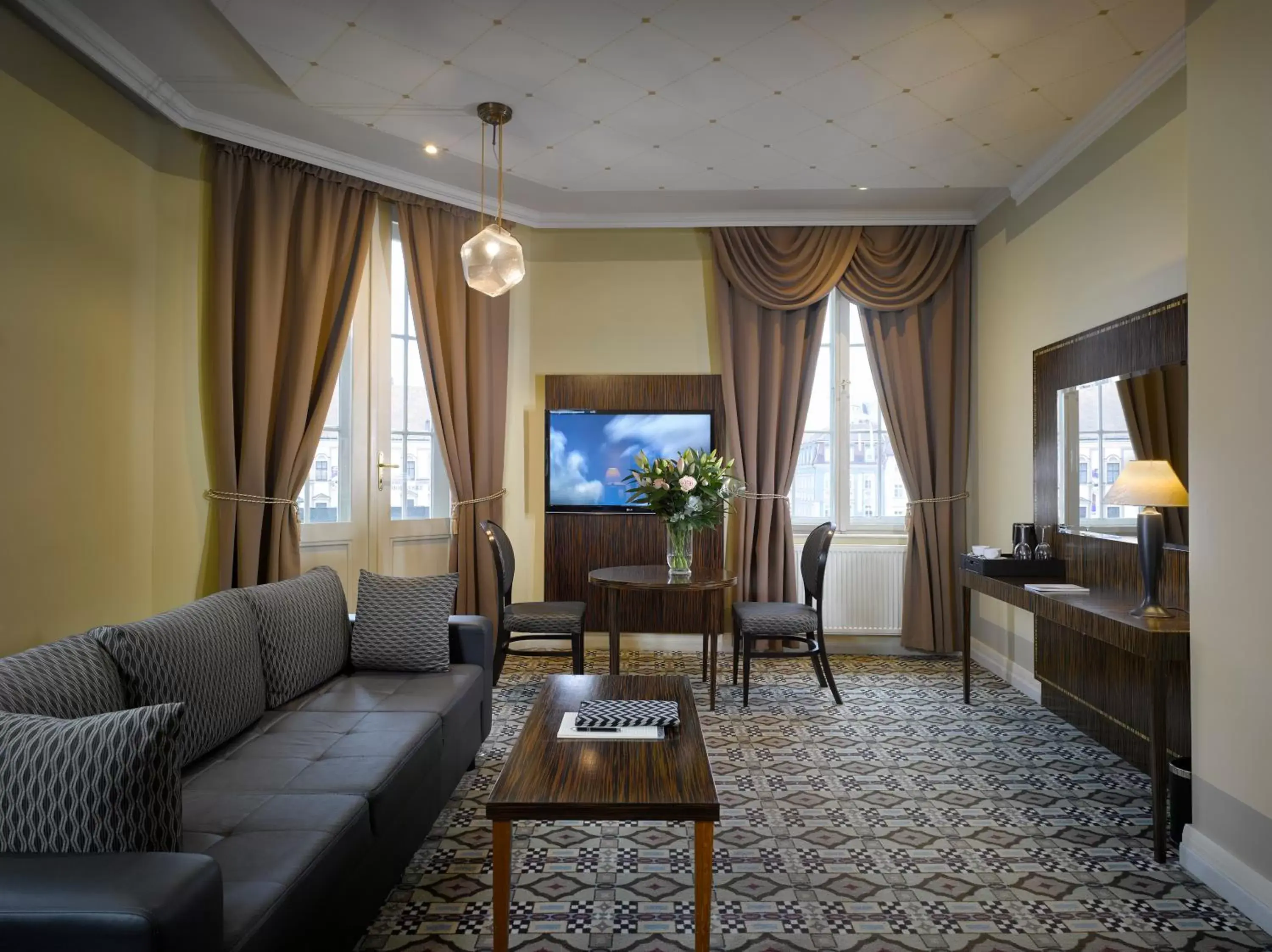 Living room, Seating Area in Grandezza Hotel Luxury Palace