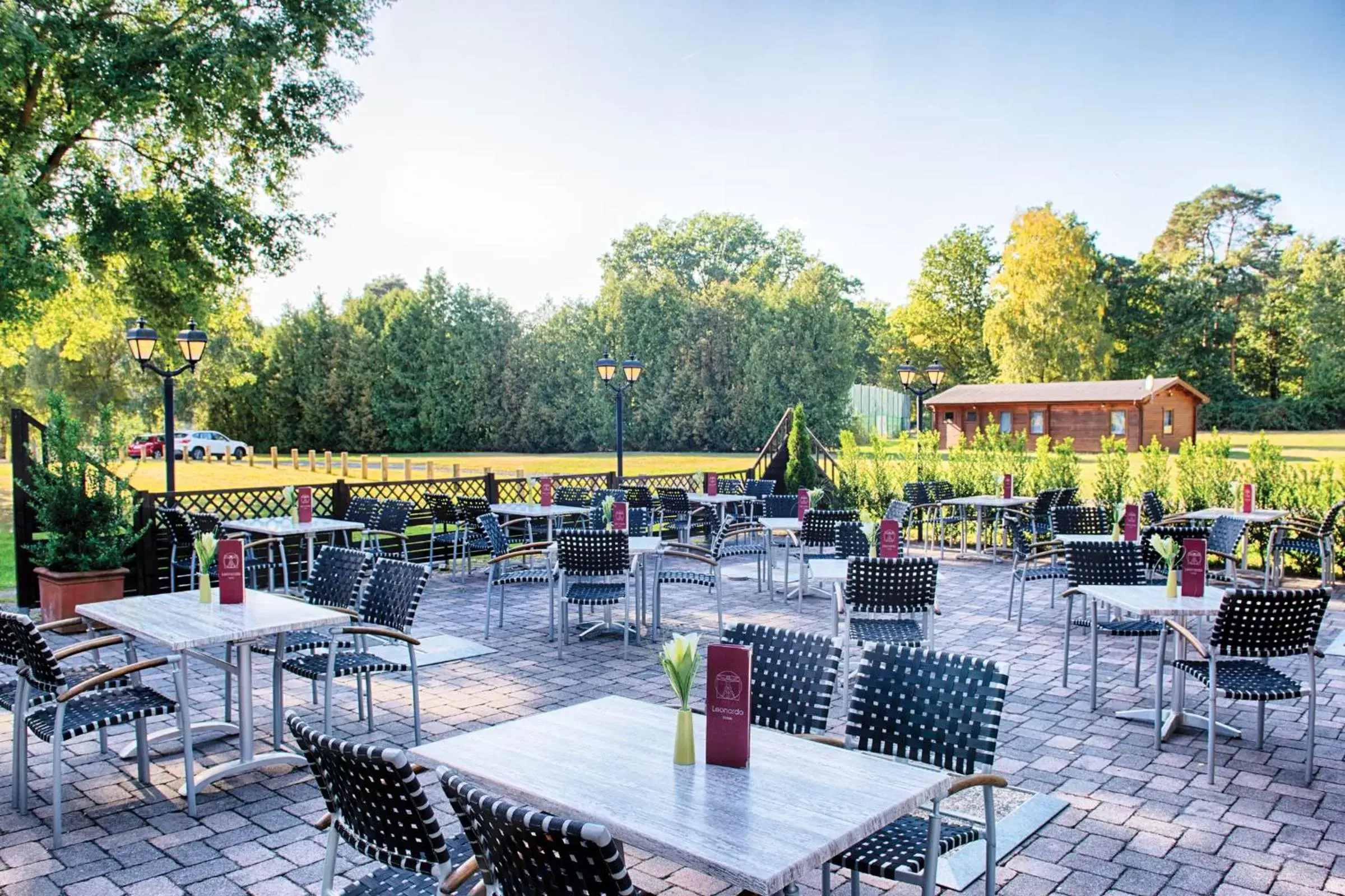 Balcony/Terrace, Restaurant/Places to Eat in Leonardo Hotel Köln Bonn Airport