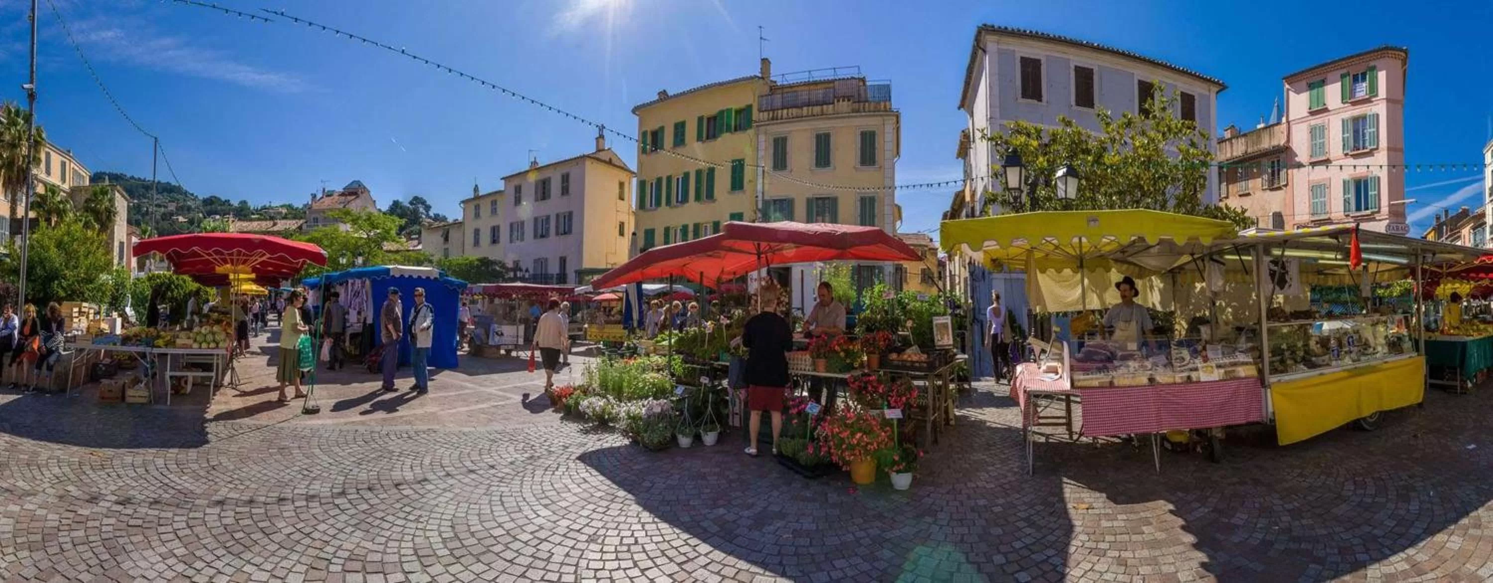 Entertainment in Ibis Budget Toulon Centre