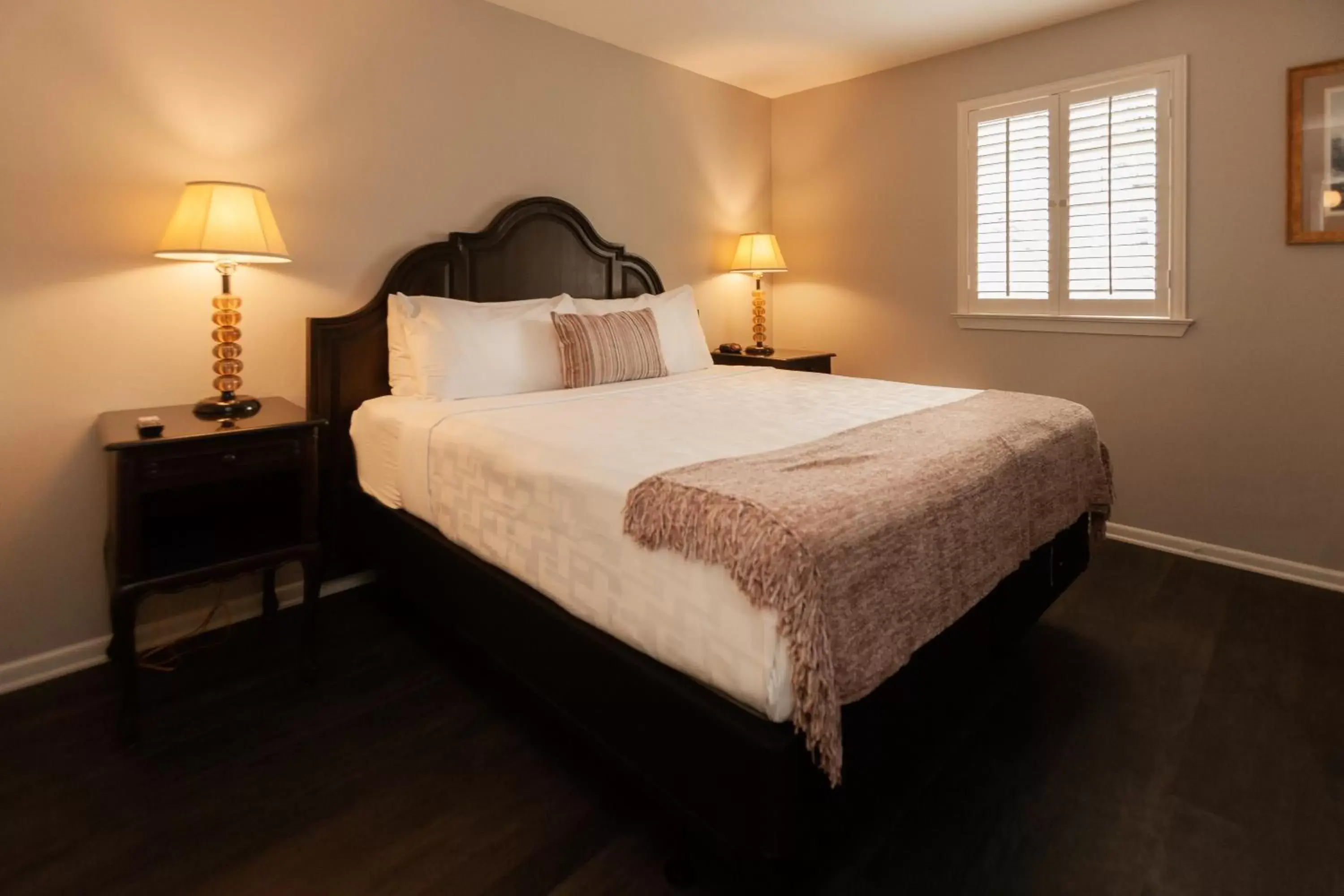 Bedroom, Bed in French Quarter Courtyard Hotel and Suites