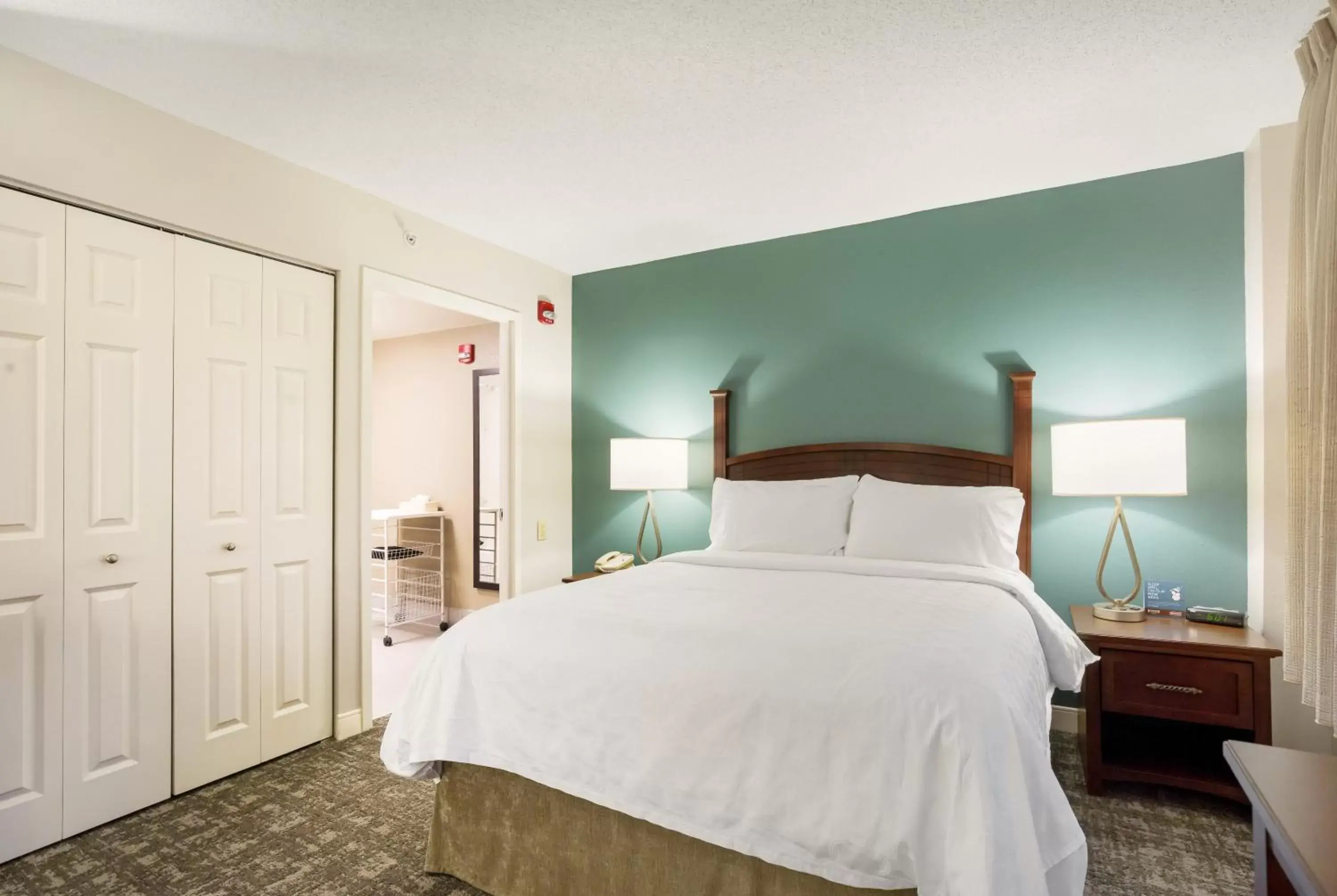 Photo of the whole room, Bed in Staybridge Suites Chesapeake-Virginia Beach, an IHG Hotel
