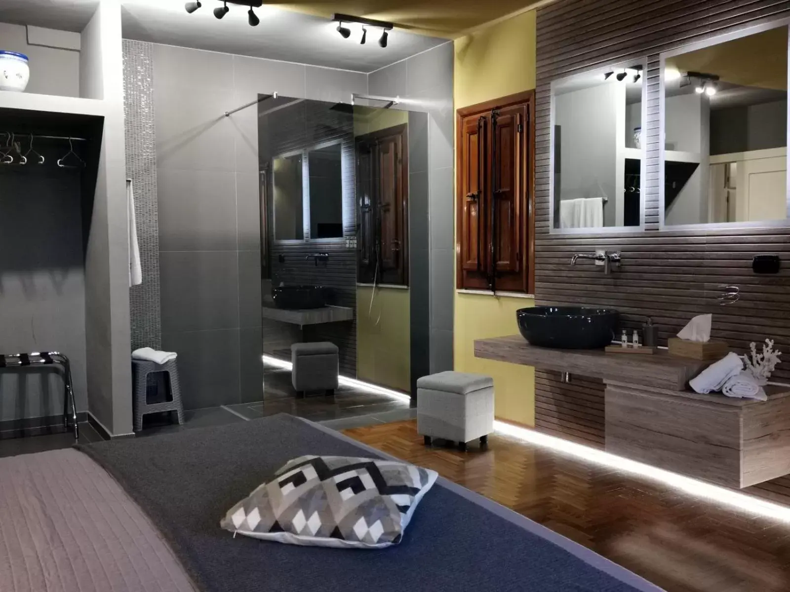 Shower in Villa La Lumia B&B Suites & Apartments