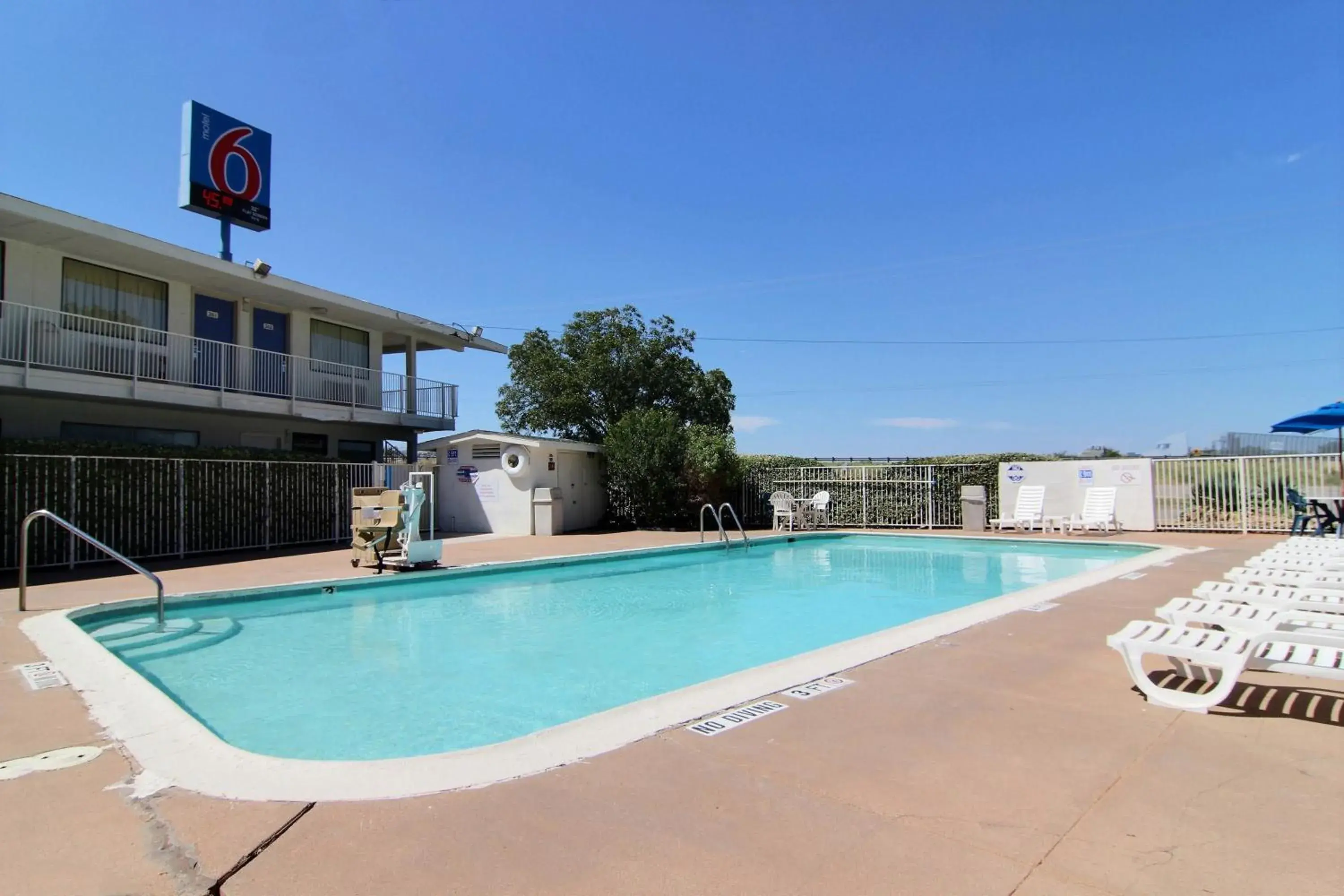 Swimming Pool in Motel 6-Abilene, TX