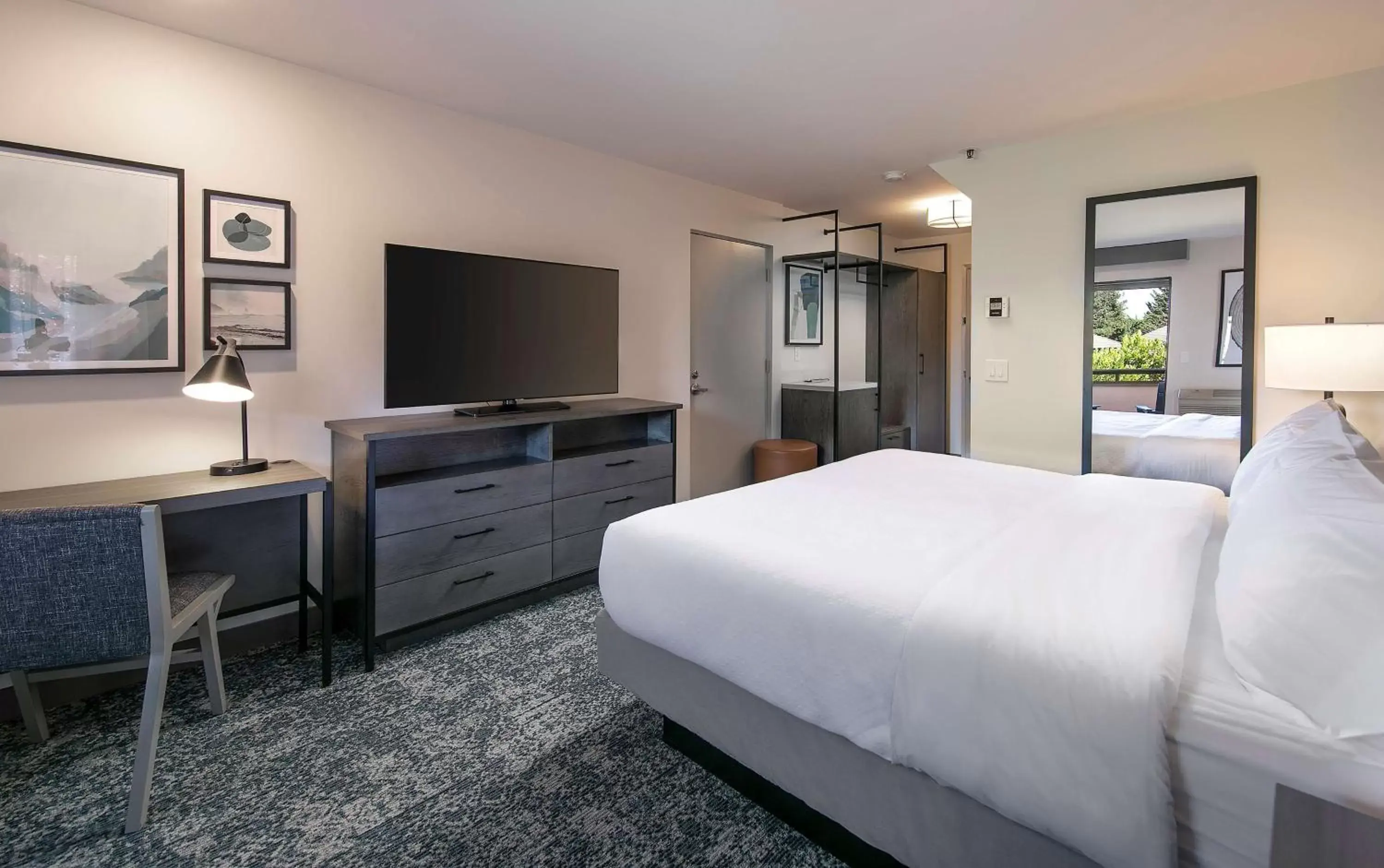 Bedroom, TV/Entertainment Center in Seacliff Inn Aptos, Tapestry Collection by Hilton