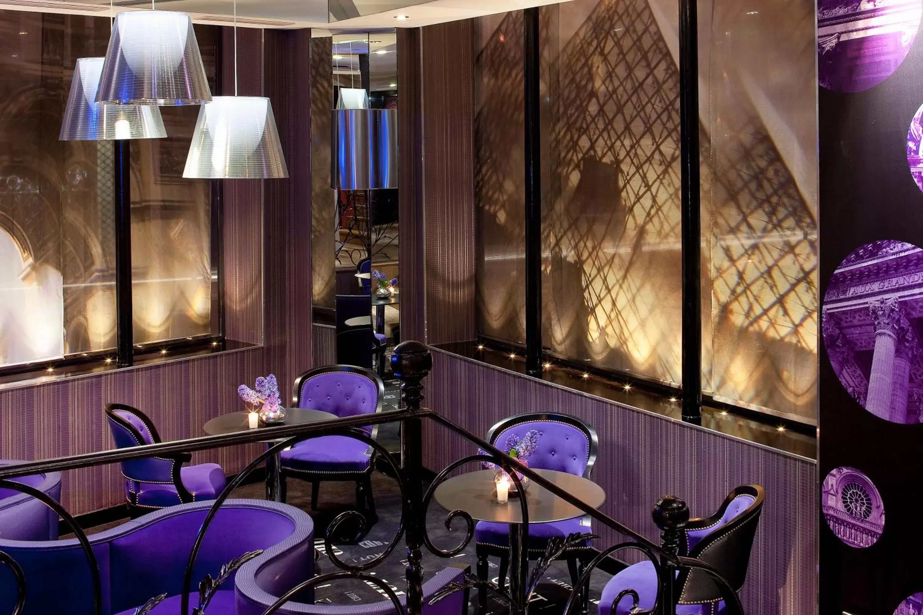 Lounge or bar, Bathroom in Secret de Paris - Hotel & Spa