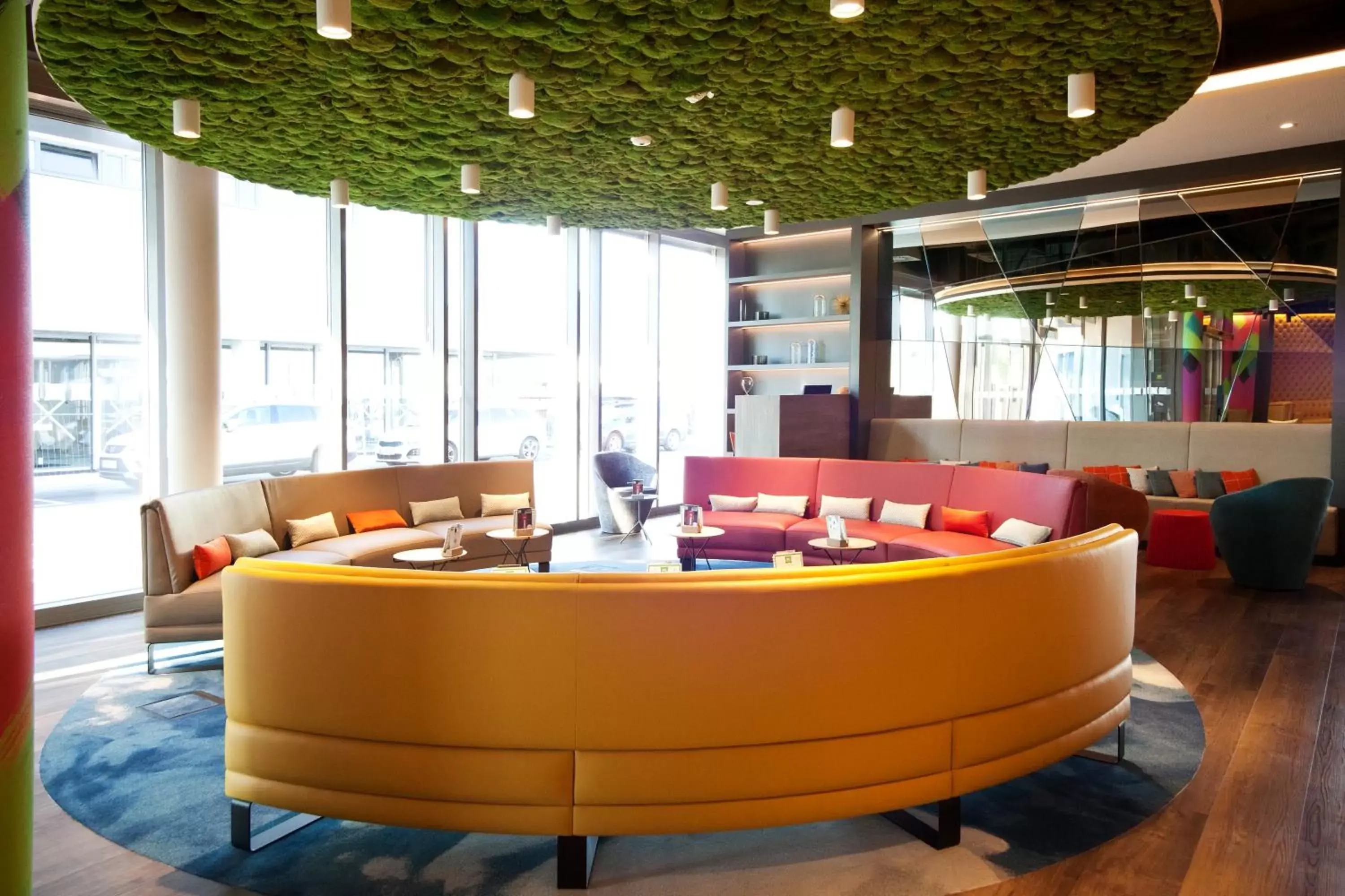 Lobby or reception in ibis Styles Parndorf Neusiedler See