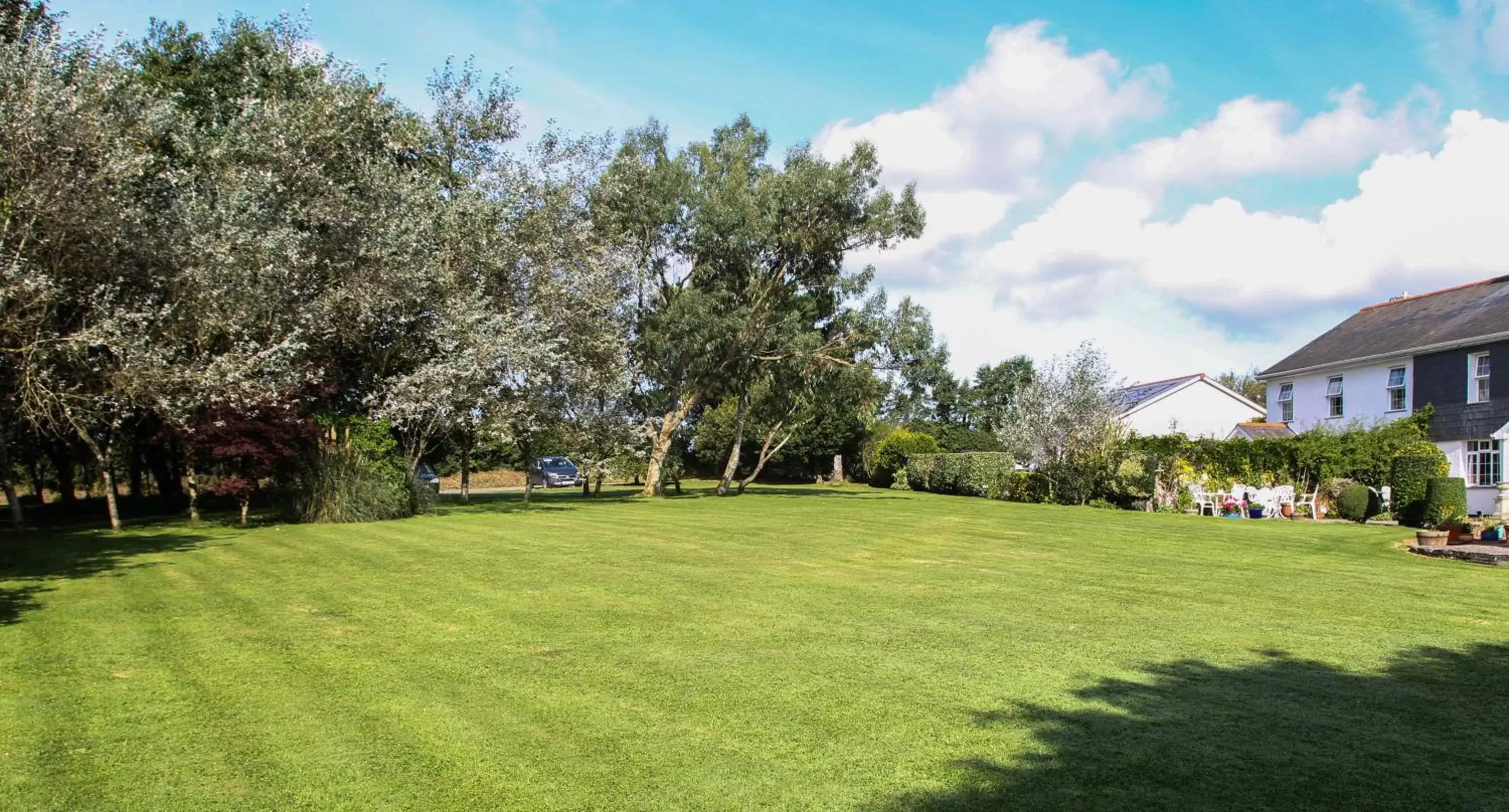 Small Double Room with Private External Bathroom in Treweens Small Double Room with Private External Bathroom in Treweens