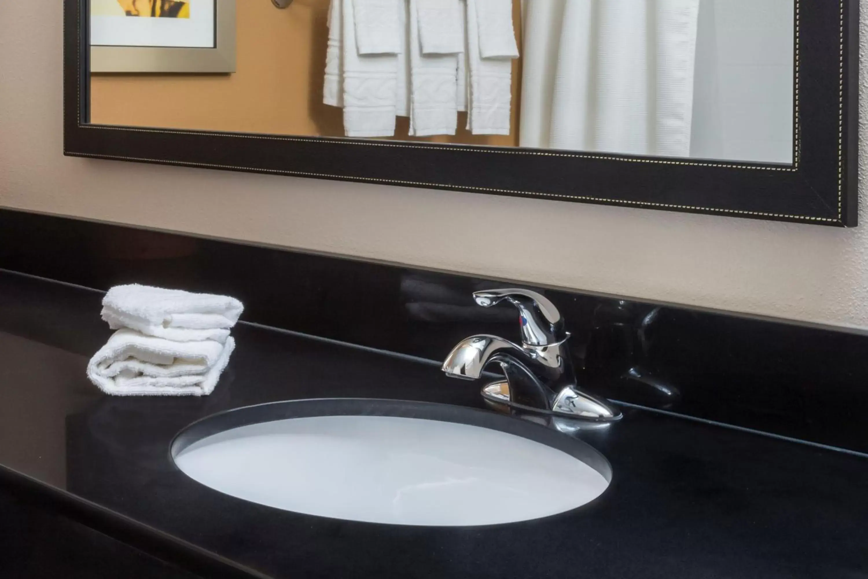 Bathroom in Fairfield Inn & Suites Temple Belton