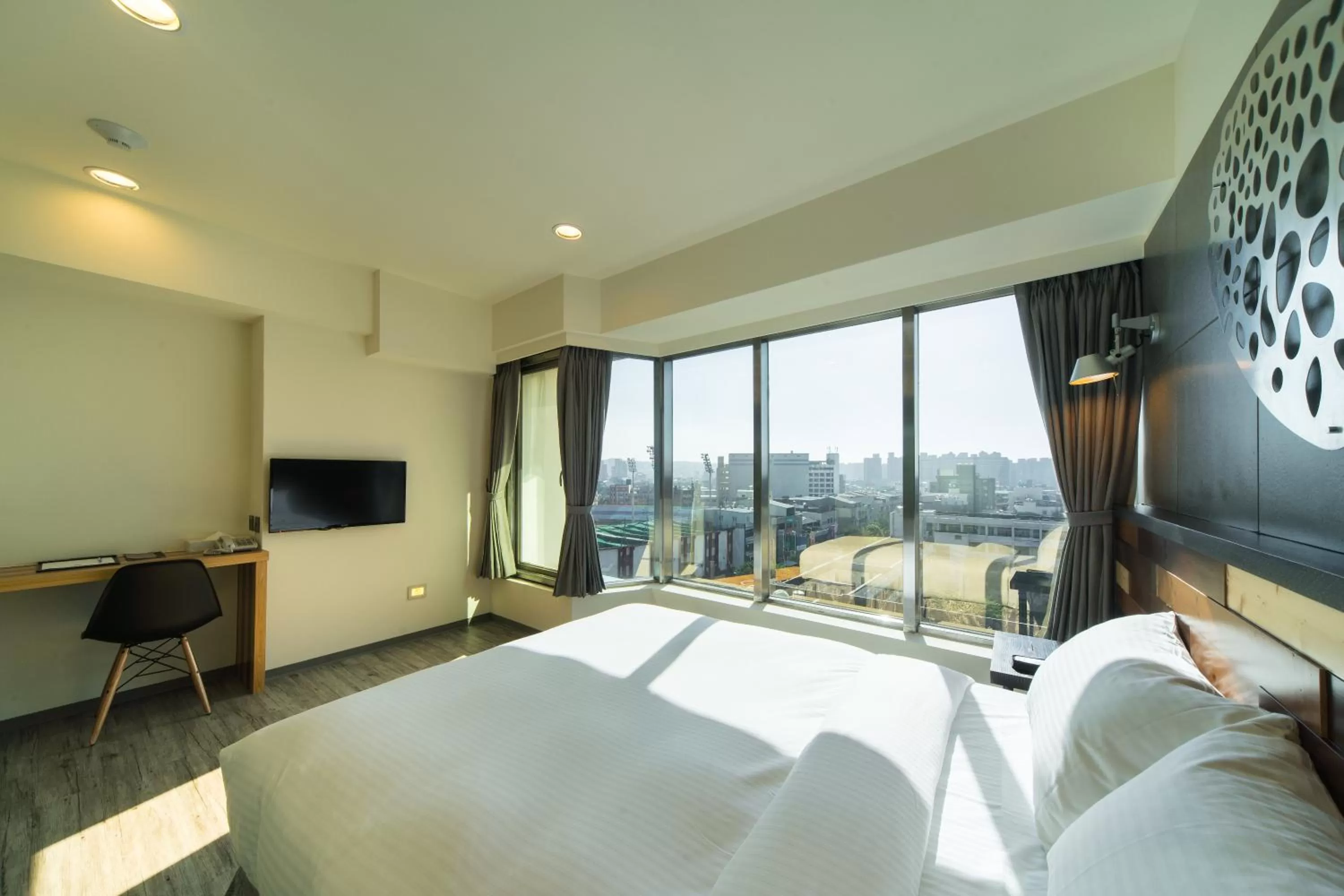 City view, Bed in Xinshe Hotel - Hsinchu