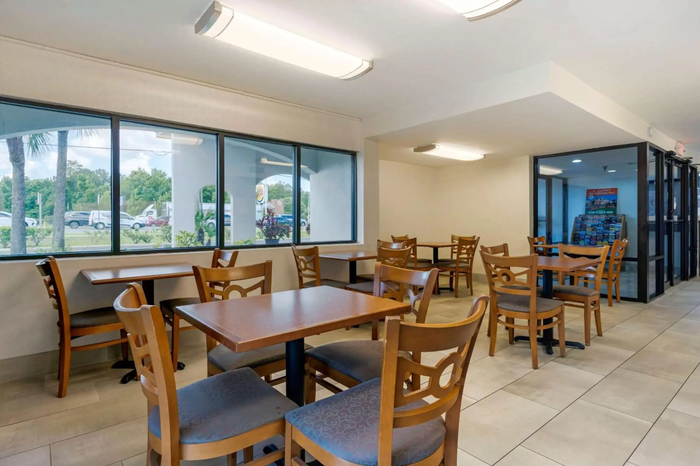 Breakfast, Restaurant/Places to Eat in Quality Inn - Saint Augustine Outlet Mall