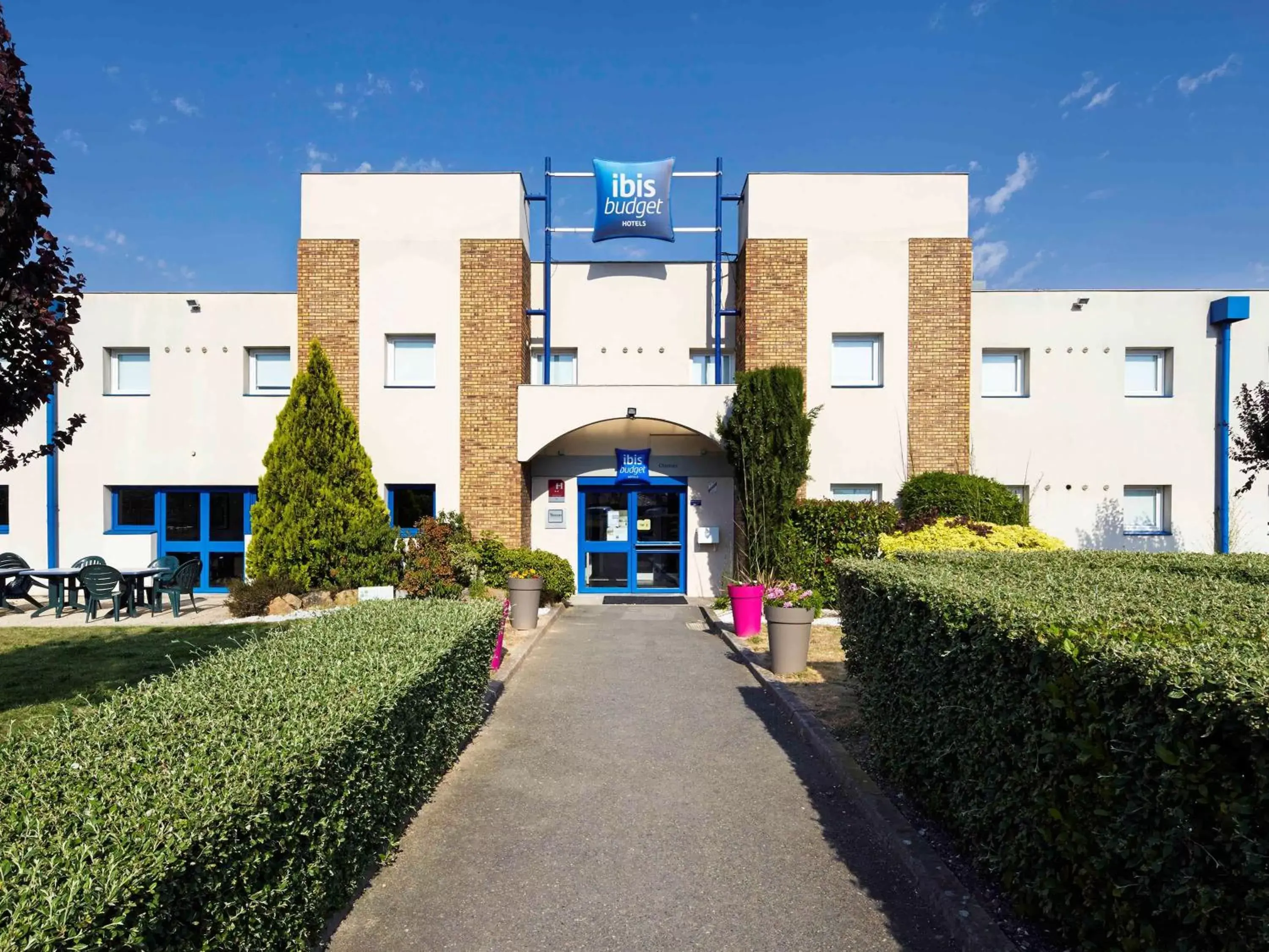 Property building in ibis budget Chartres Property building in ibis budget Chartres