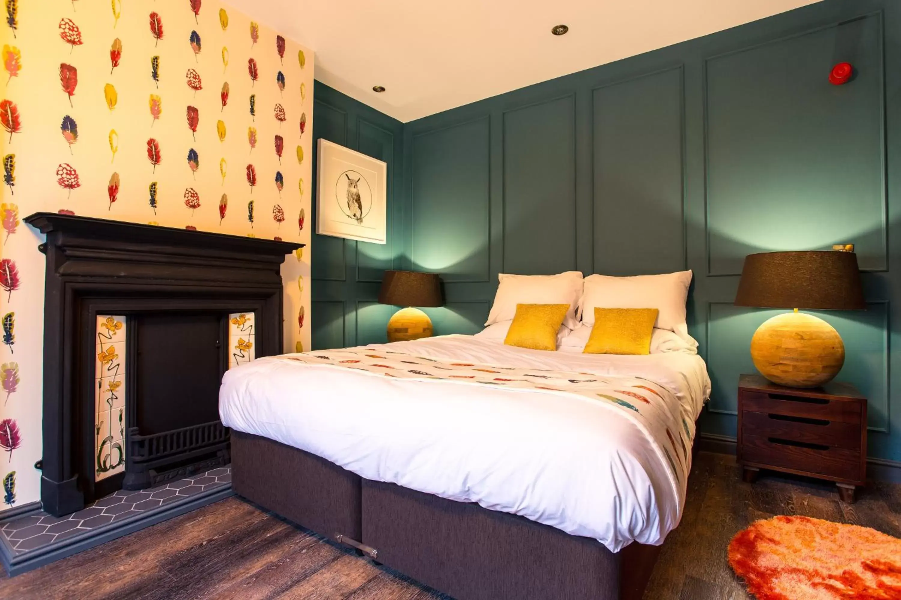 Bedroom, Bed in Eagle and Child, Ramsbottom
