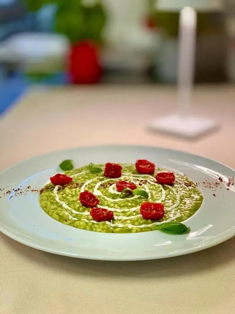 Food in Hotel Villa Policreti