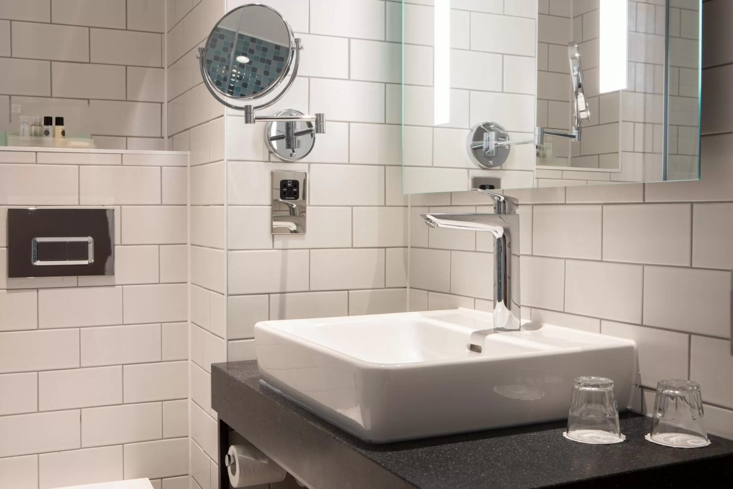 Photo of the whole room in Holiday Inn Bolton Centre by IHG