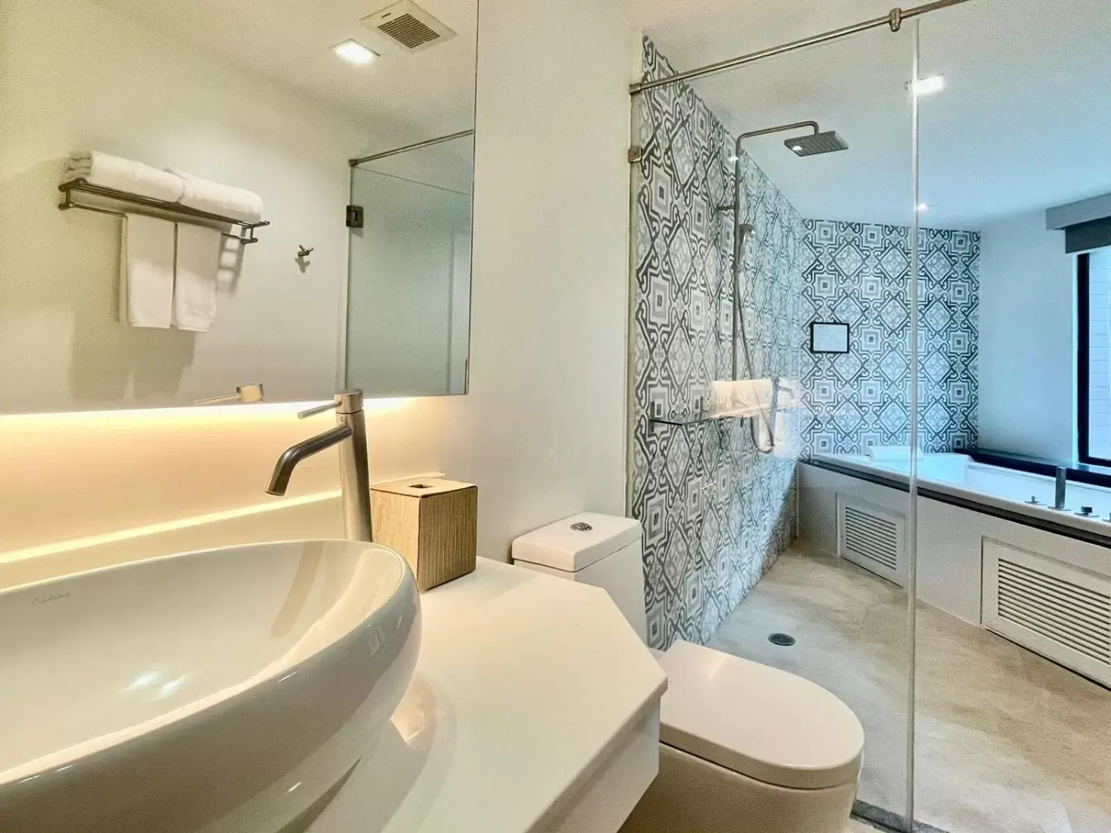 Shower, Bathroom in Zenmaya Oceanfront Phuket, Trademark Collection by Wyndham