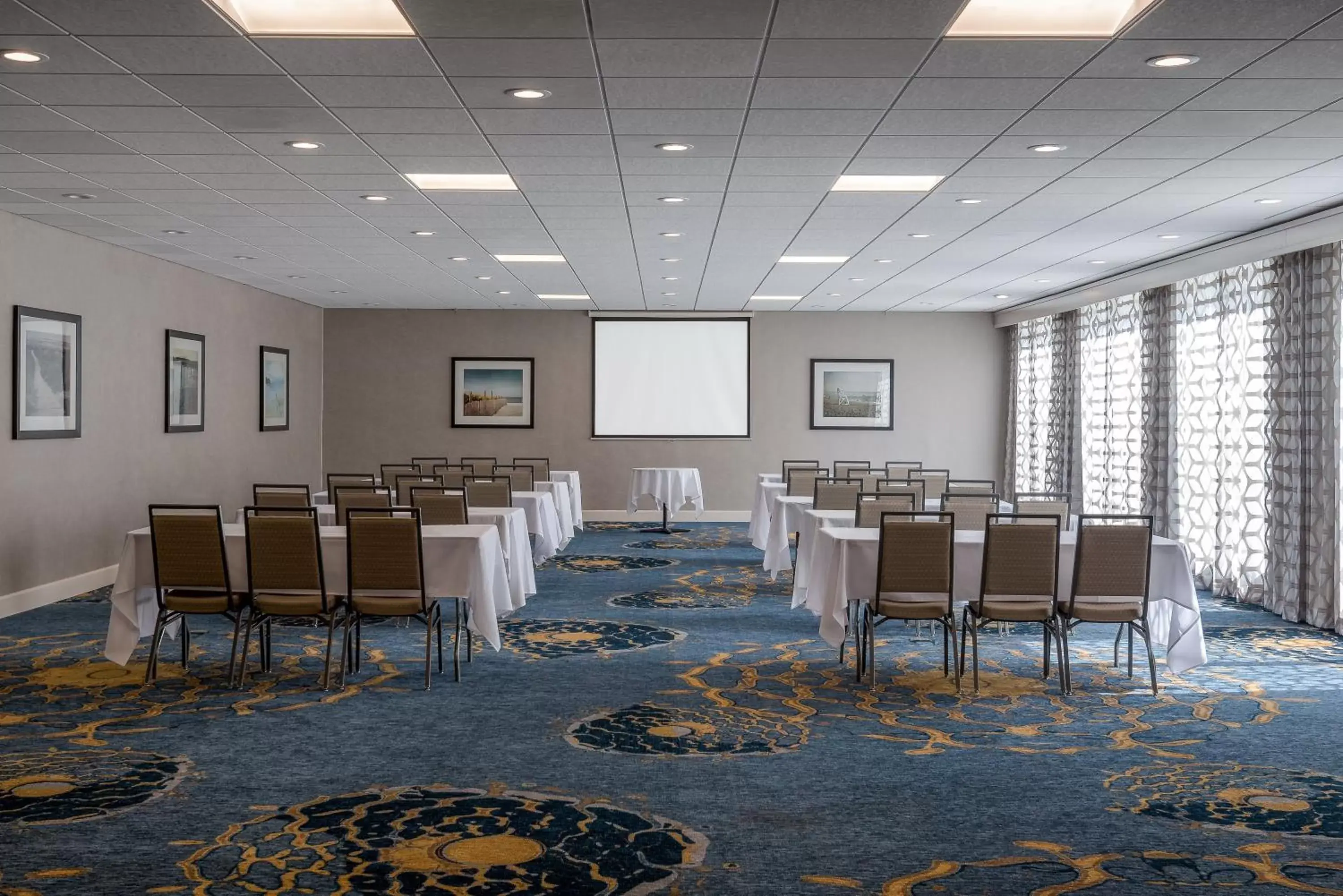 Meeting/conference room in Holiday Inn South Kingstown-Newport Area, an IHG Hotel