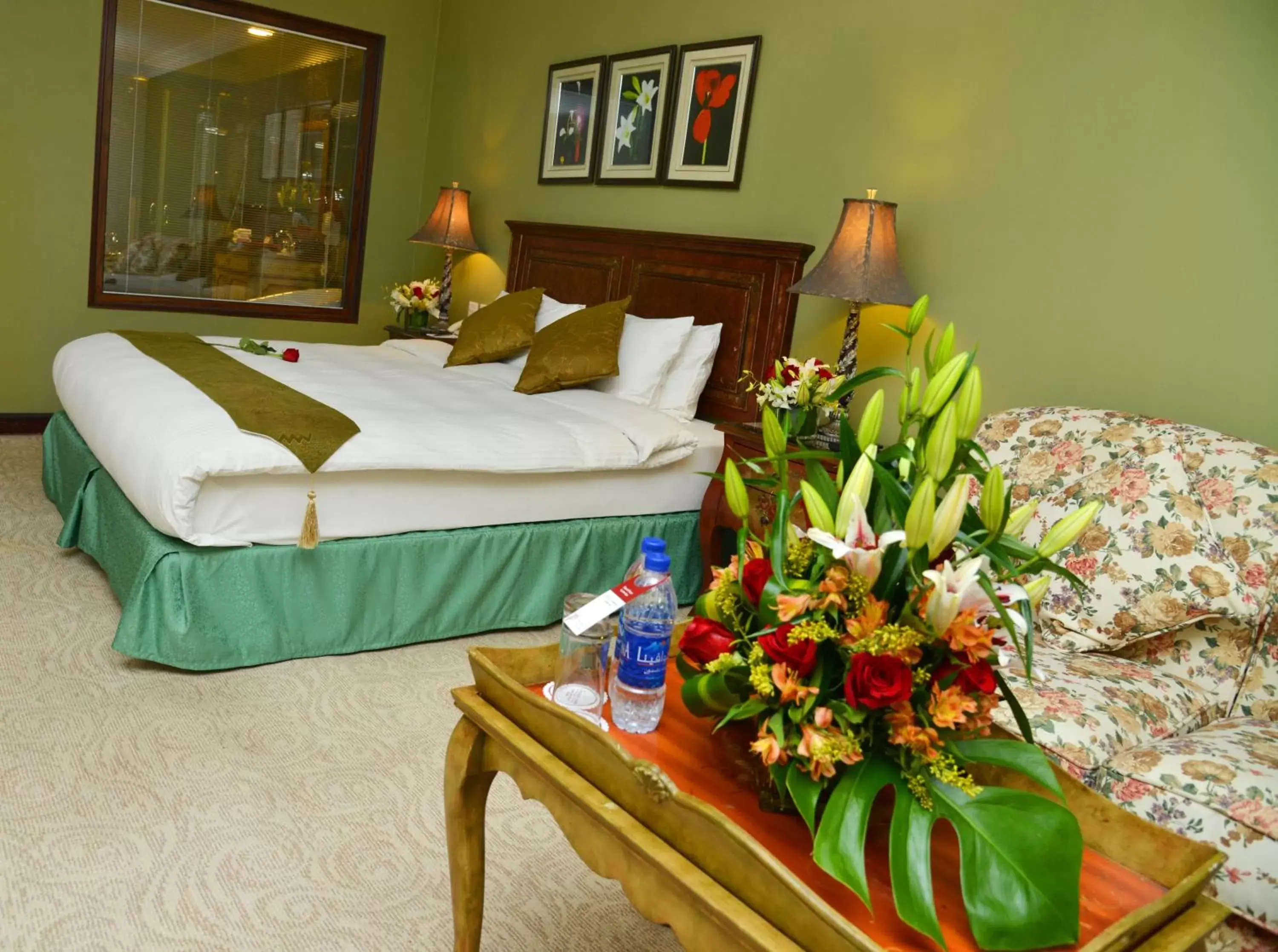 Bedroom, Bed in The Convention Center & Royal Suites Hotel Bedroom, Bed in The Convention Center & Royal Suites Hotel