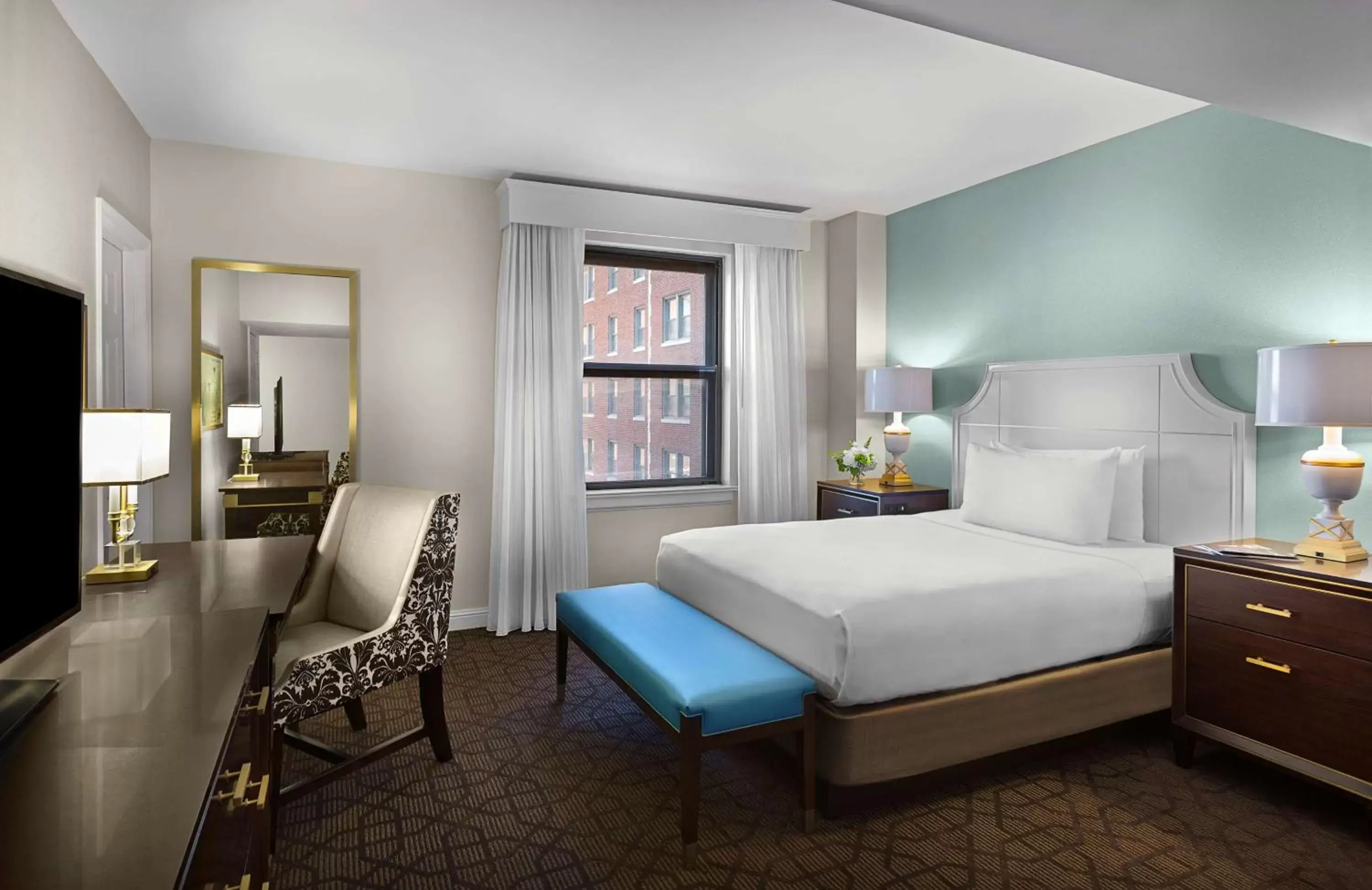 Queen Room in The Royal Sonesta Chase Park Plaza St Louis Queen Room in The Royal Sonesta Chase Park Plaza St Louis