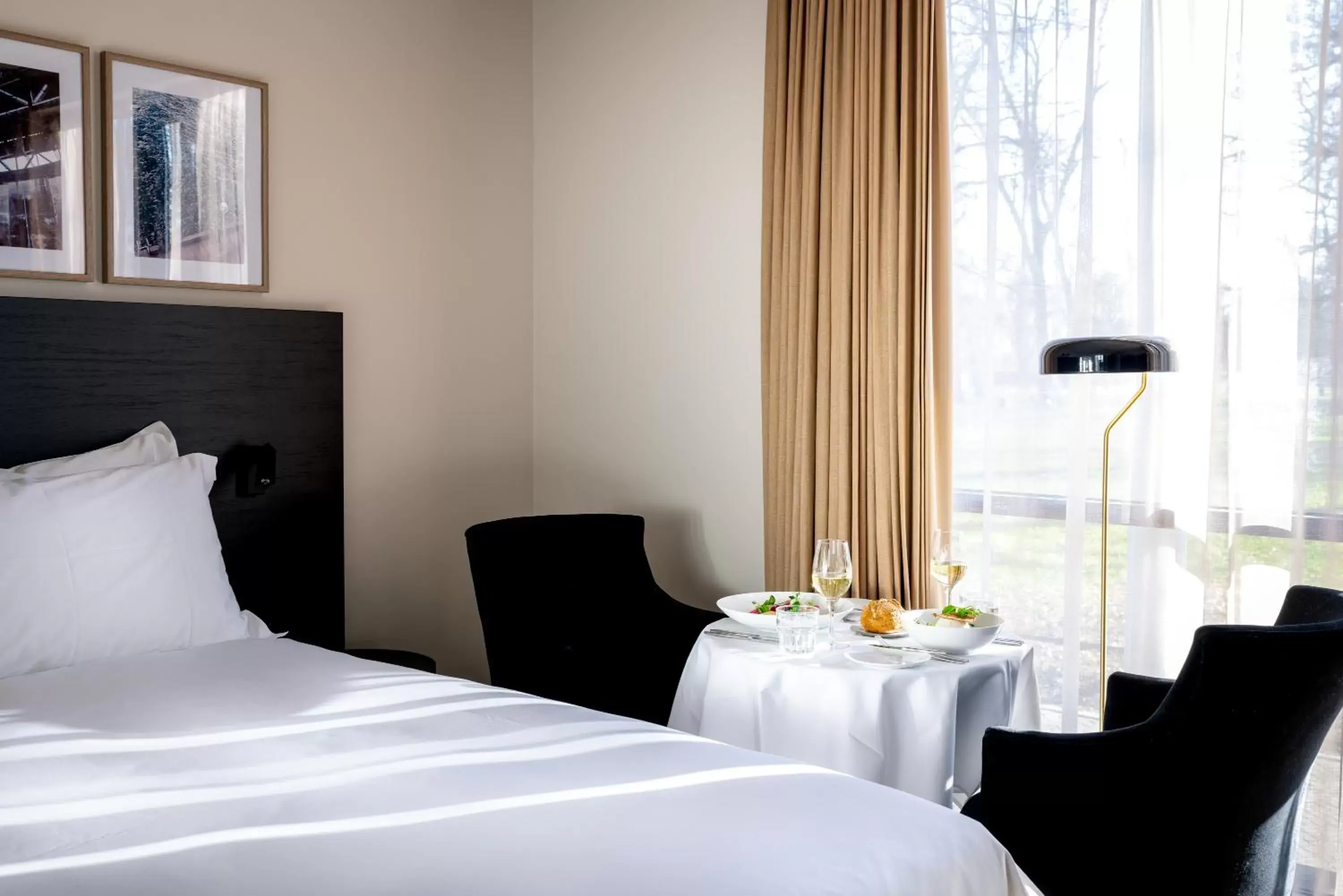 Dinner, Bed in Pillows Luxury Boutique Hotel aan de IJssel