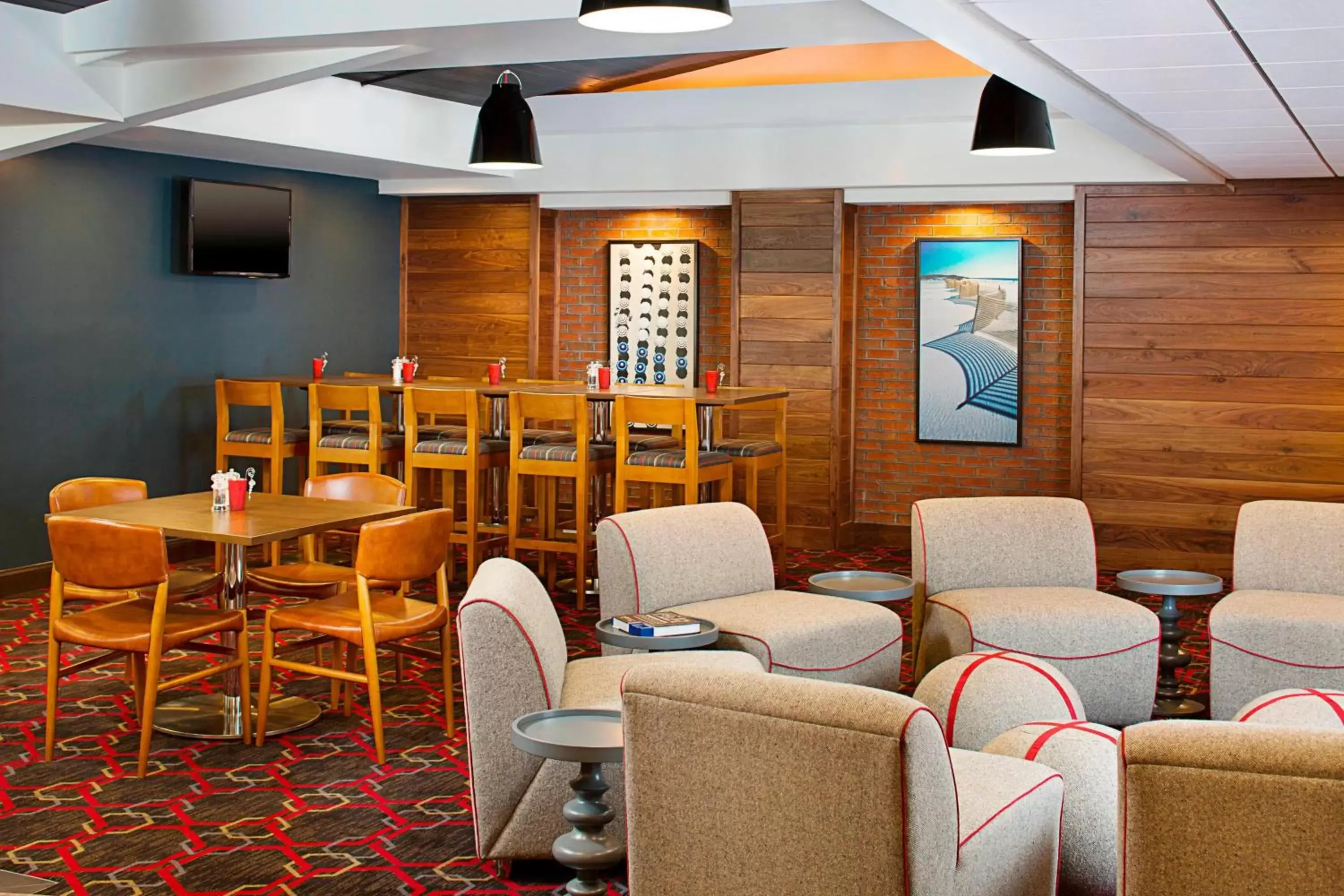 Restaurant/places to eat, Lounge/Bar in Four Points by Sheraton Destin - Fort Walton Beach