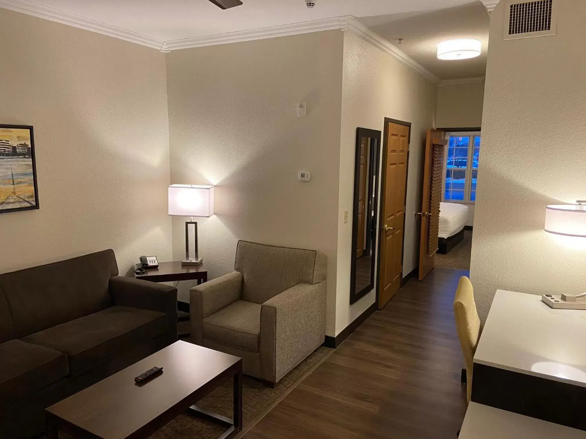 Seating Area in Best Western Premier Bridgewood Hotel Resort