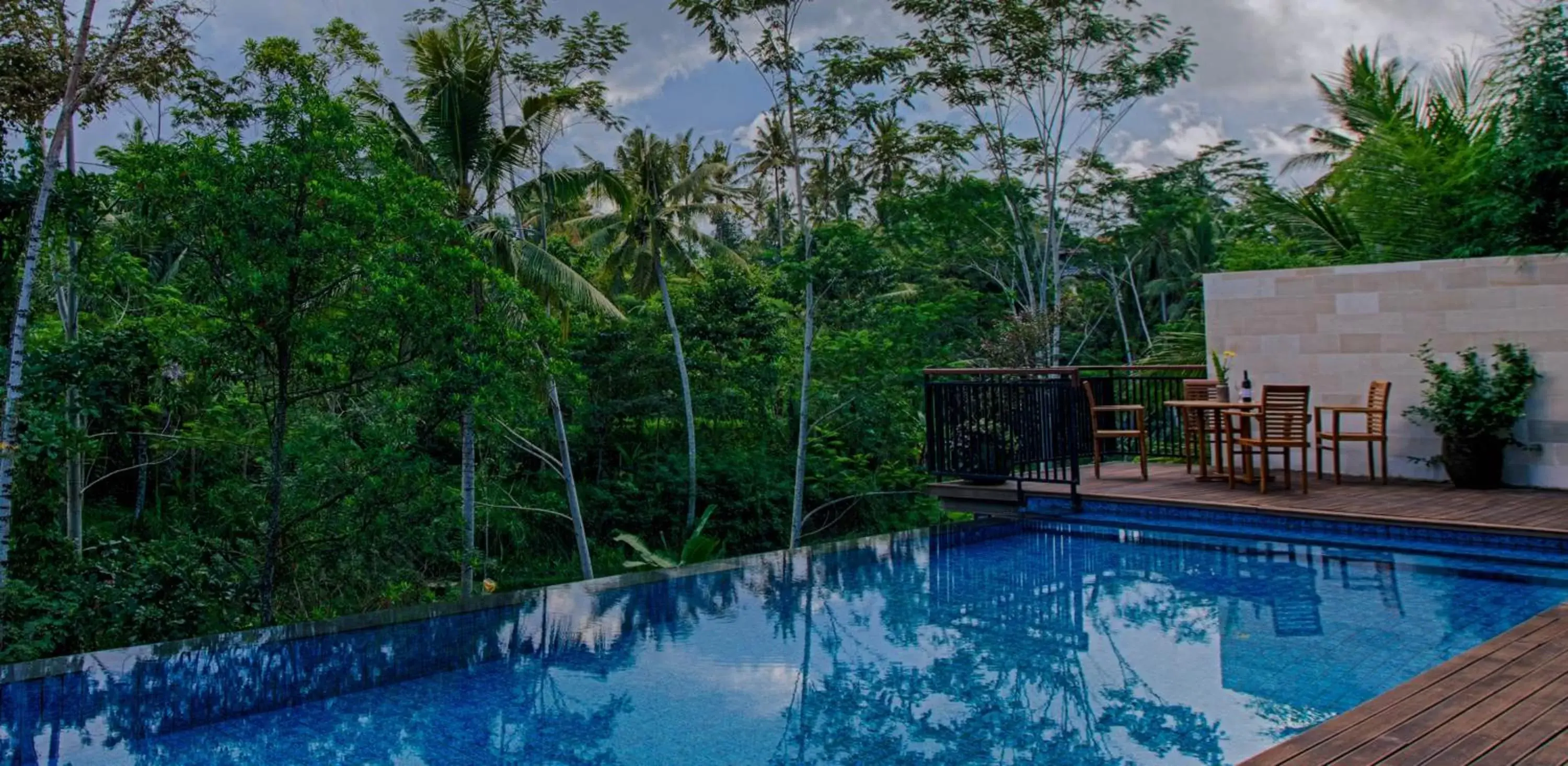 Garden, Swimming Pool in River Sakti Ubud by Prasi