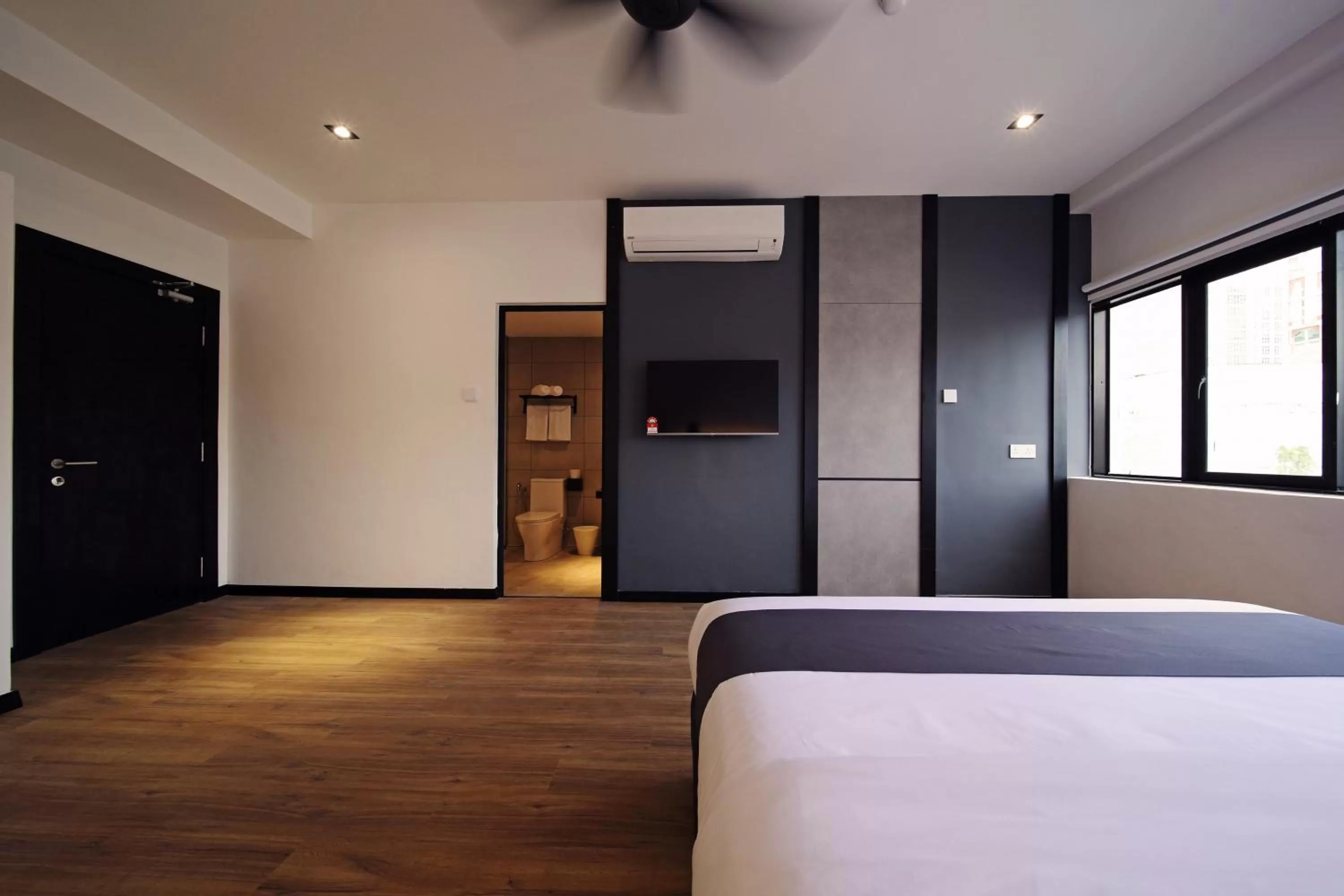 Communal lounge/ TV room, Bed in ARENA Boutique Hotel Kuala Terengganu