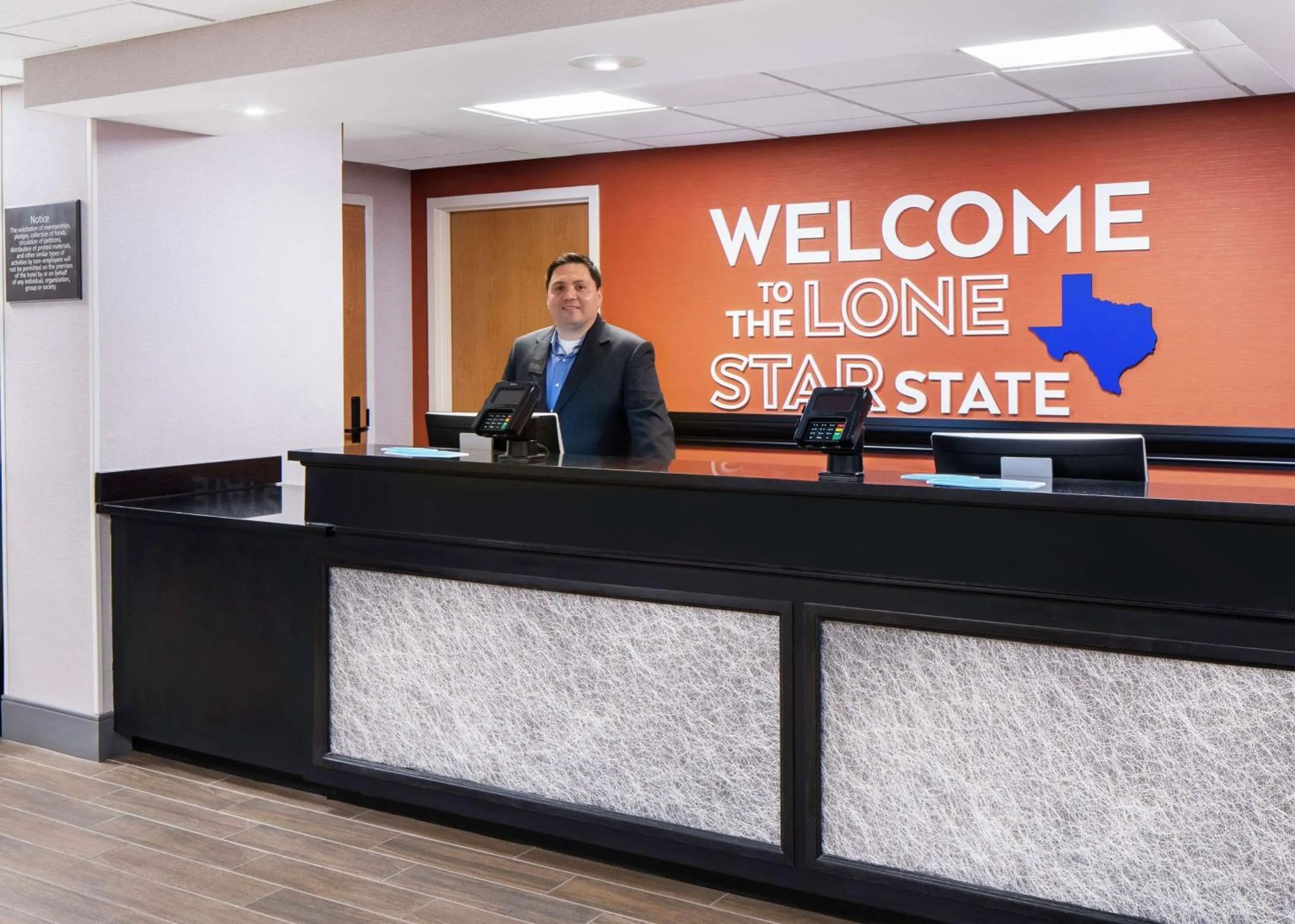 Lobby or reception in Hampton Inn Austin North