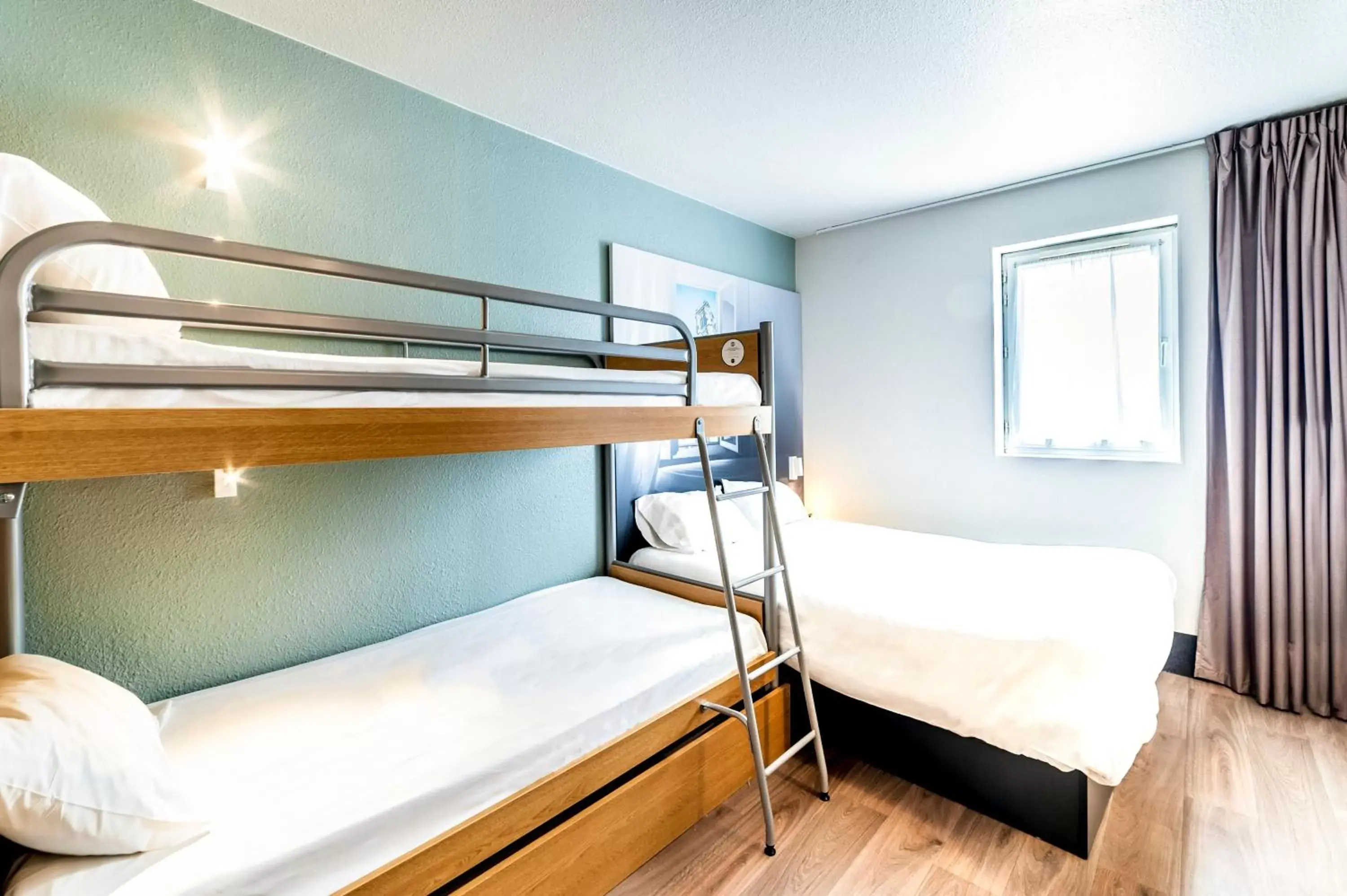 Bedroom, Bunk Bed in B&B HOTEL Chalon-Sur-Saone Sud