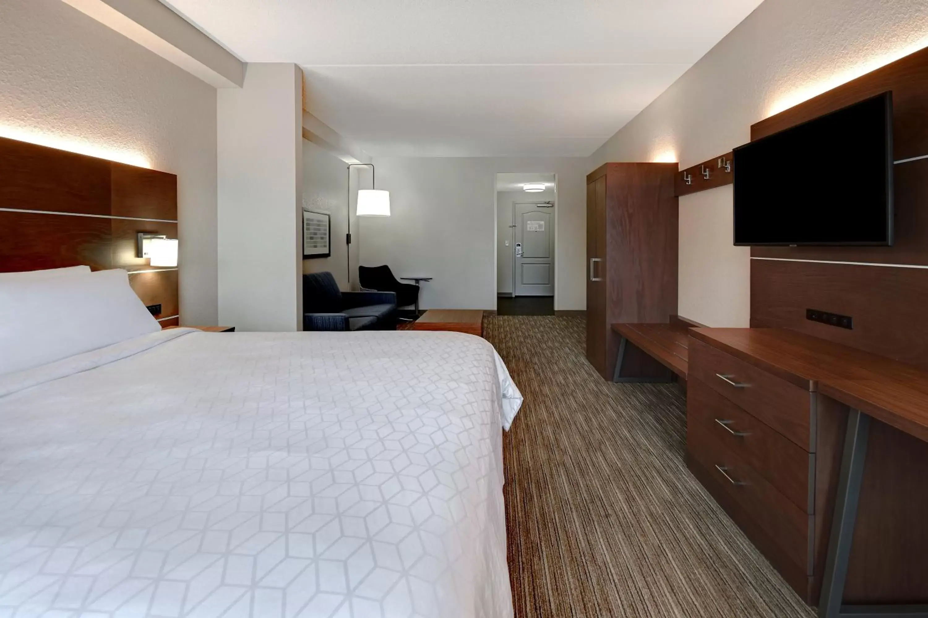 Photo of the whole room, Bed in Holiday Inn Express Hotel & Suites Smyrna-Nashville Area, an IHG Hotel