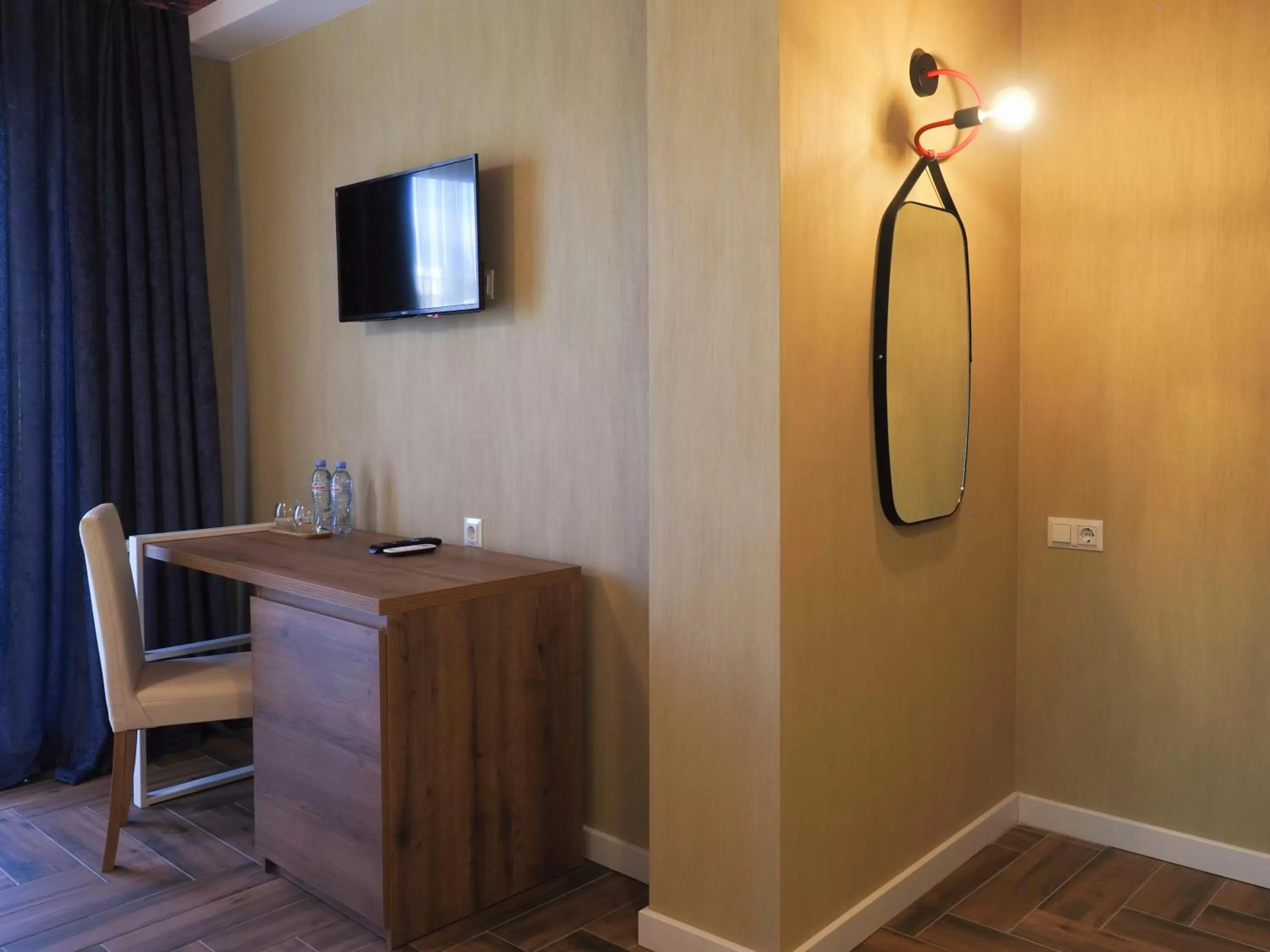 TV and multimedia, Bathroom in Hotel BaniHills Tbilisi