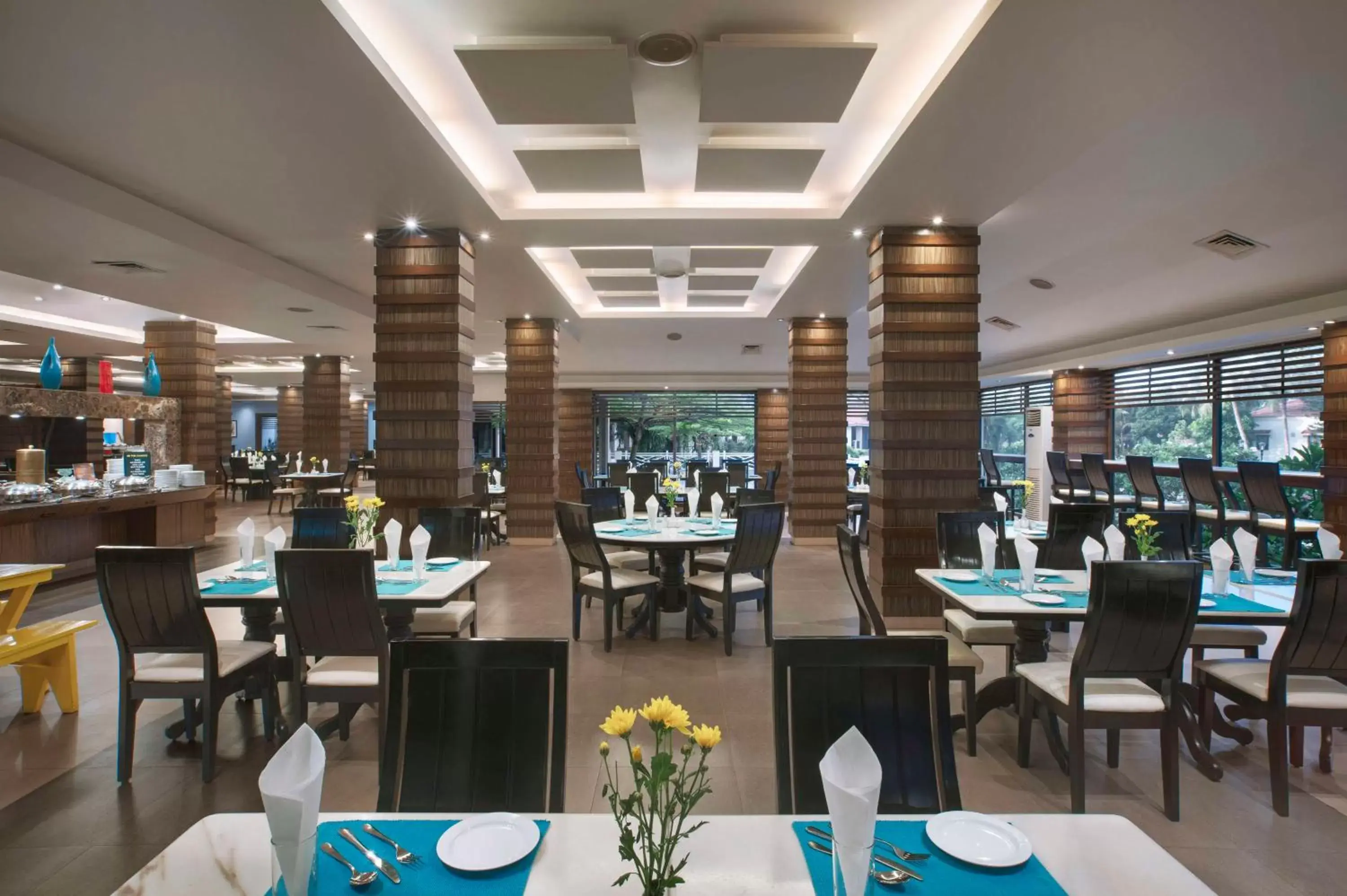 Restaurant/Places to Eat in Radisson Blu Resort, Goa