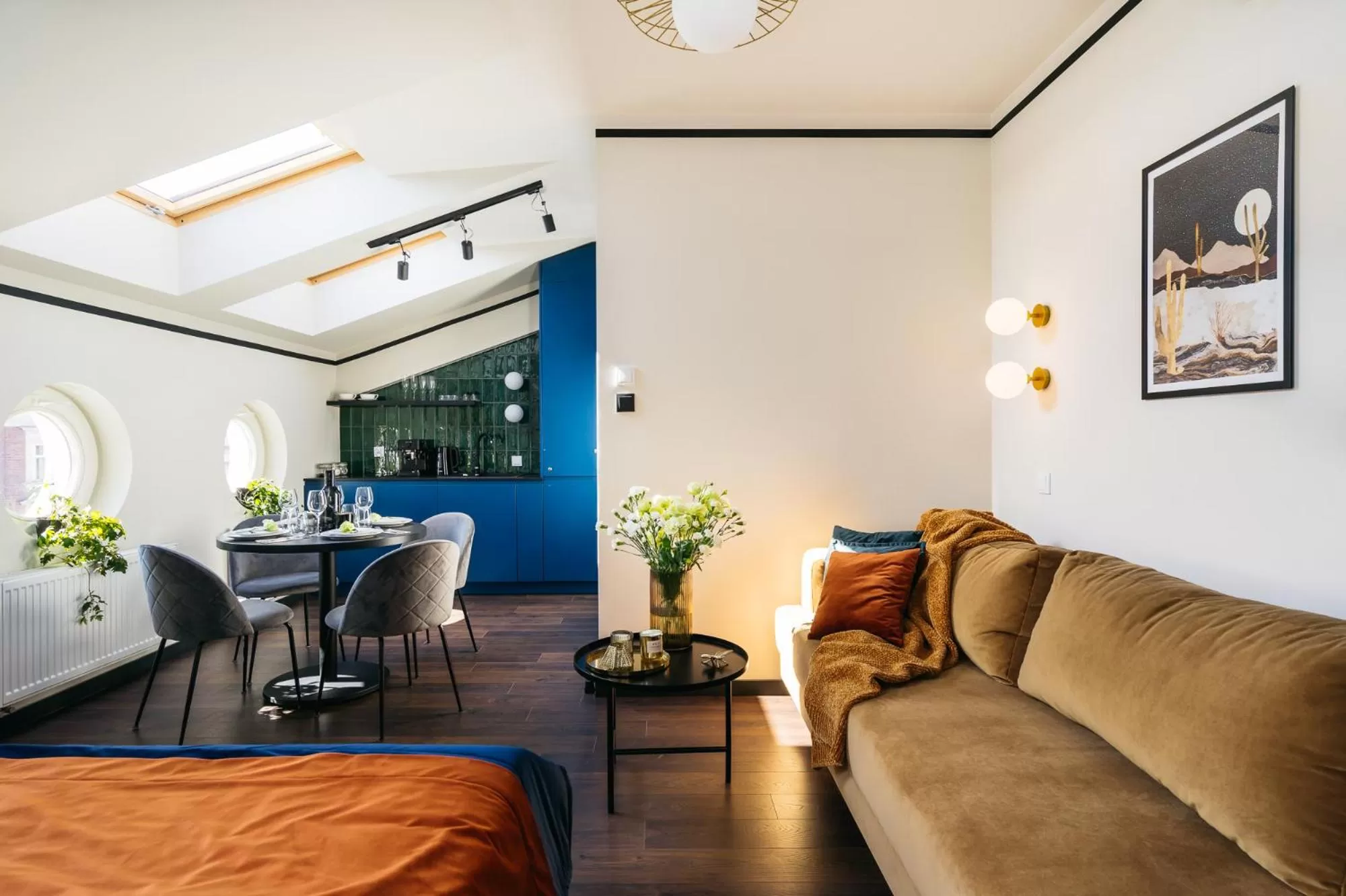 Photo of the whole room, Seating Area in Estery12 by Loft Affair