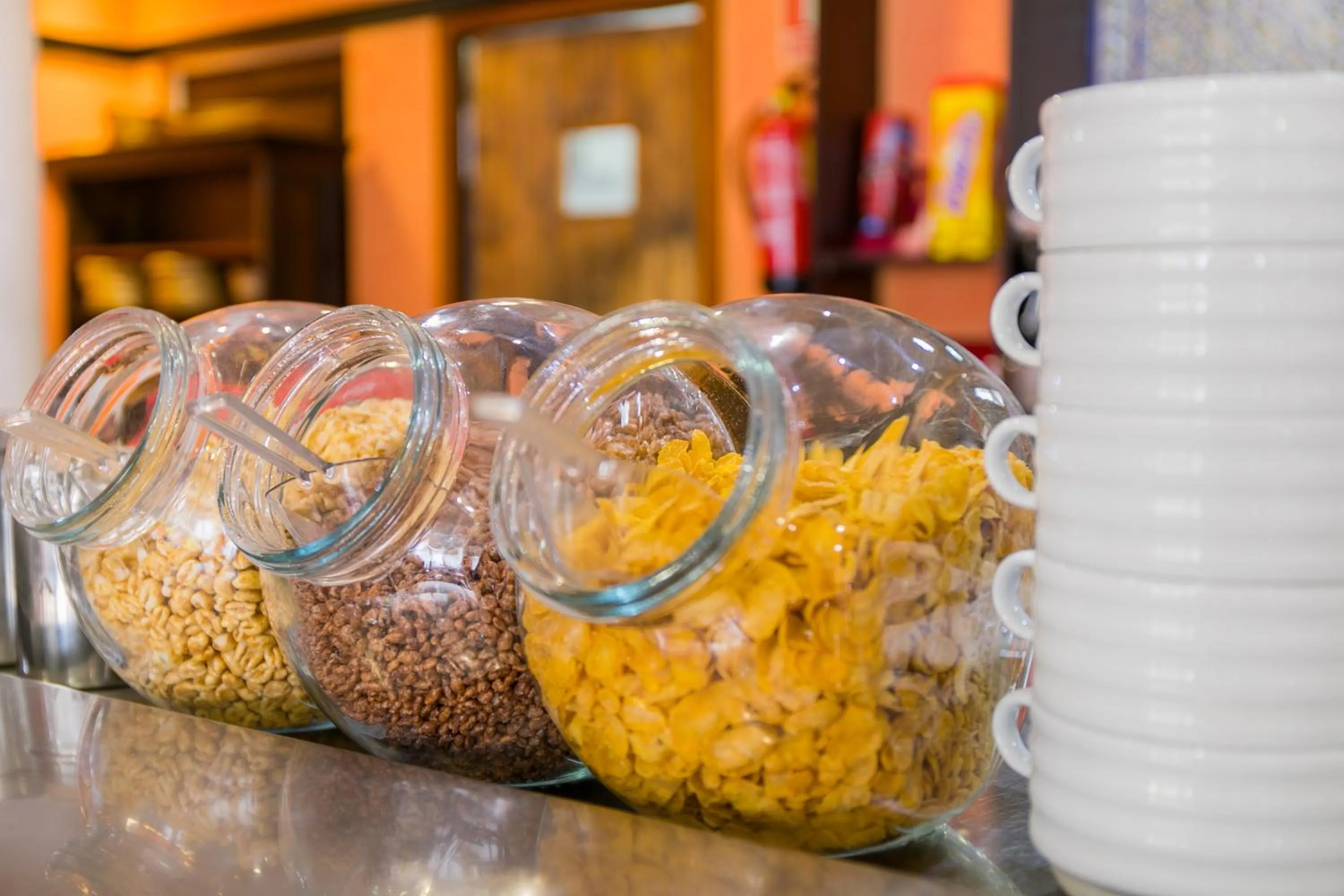 Buffet breakfast in Hotel Iris Guadalajara