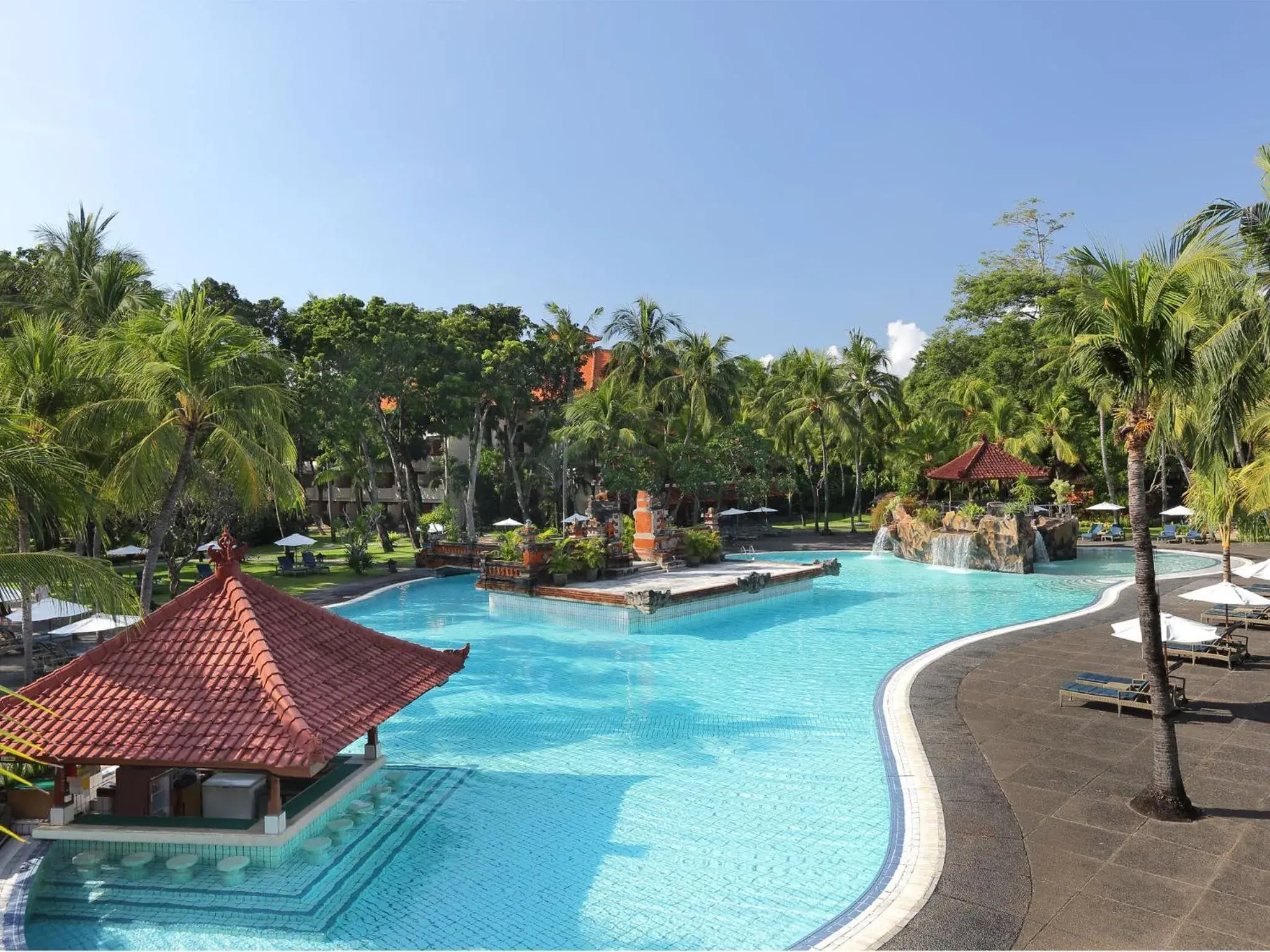 Swimming pool in Bintang Bali Resort Swimming pool in Bintang Bali Resort