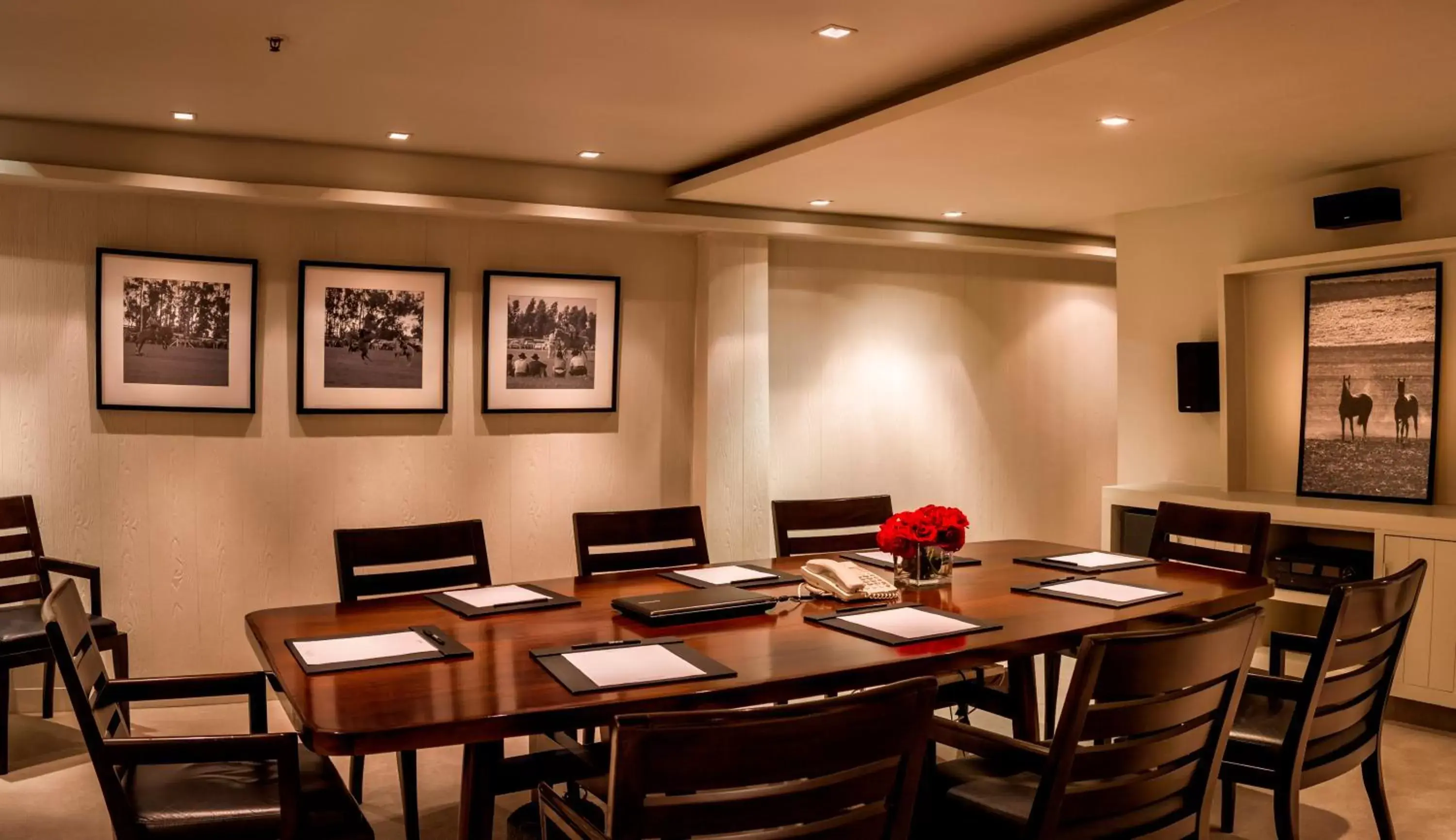 Meeting/conference room, Restaurant/Places to Eat in Serena Hotel Buenos Aires