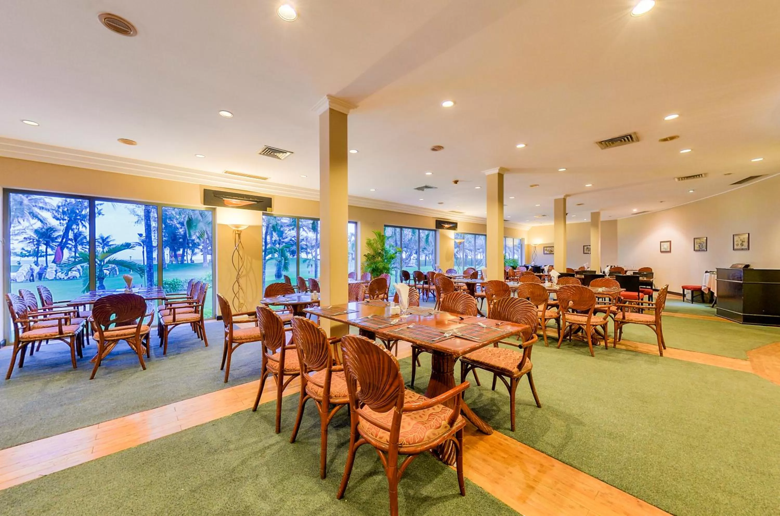 Restaurant/places to eat in Phan Thiet Ocean Dunes Resort