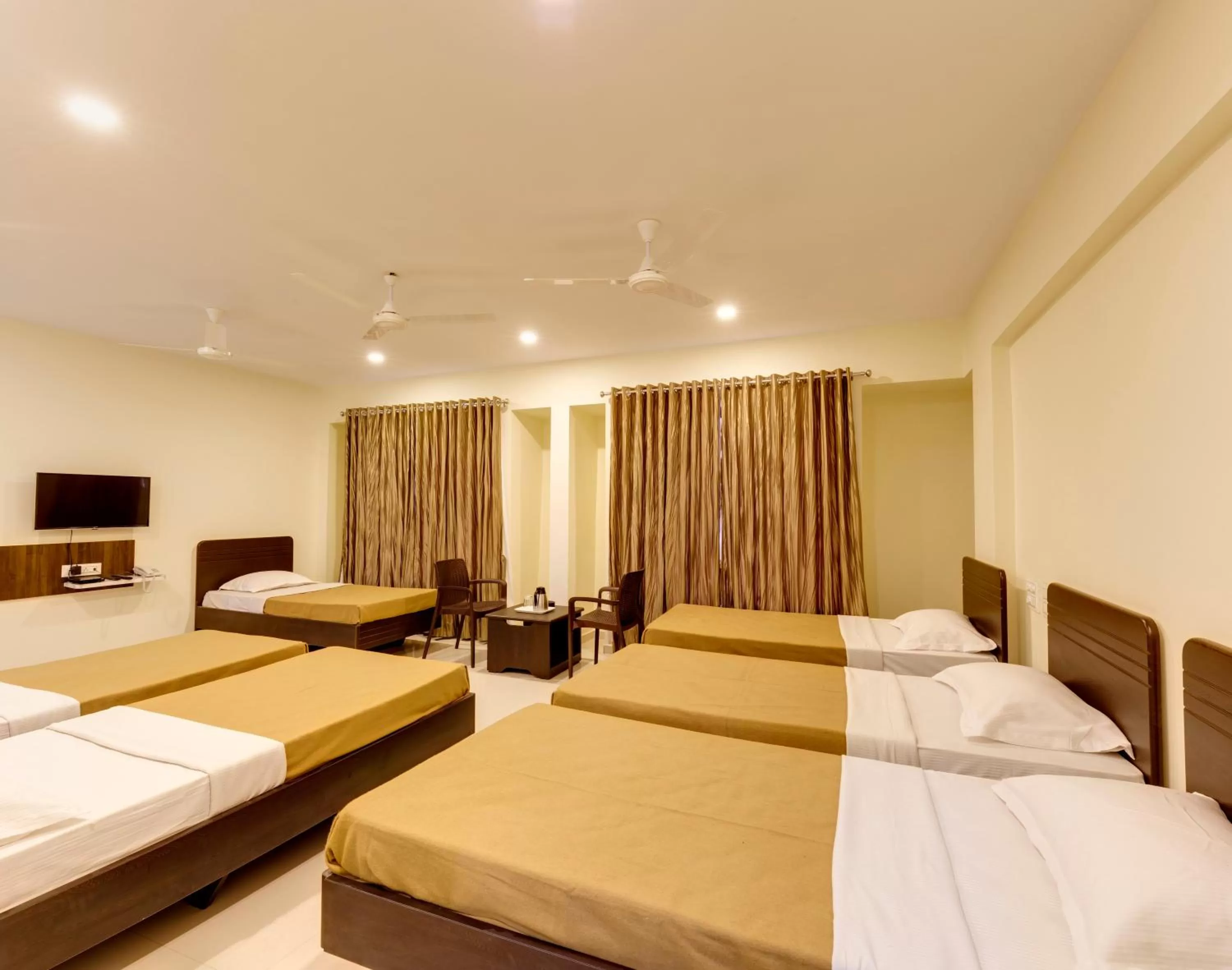 Bedroom, Bed in Hotel Galaxy Inn Kolhapur