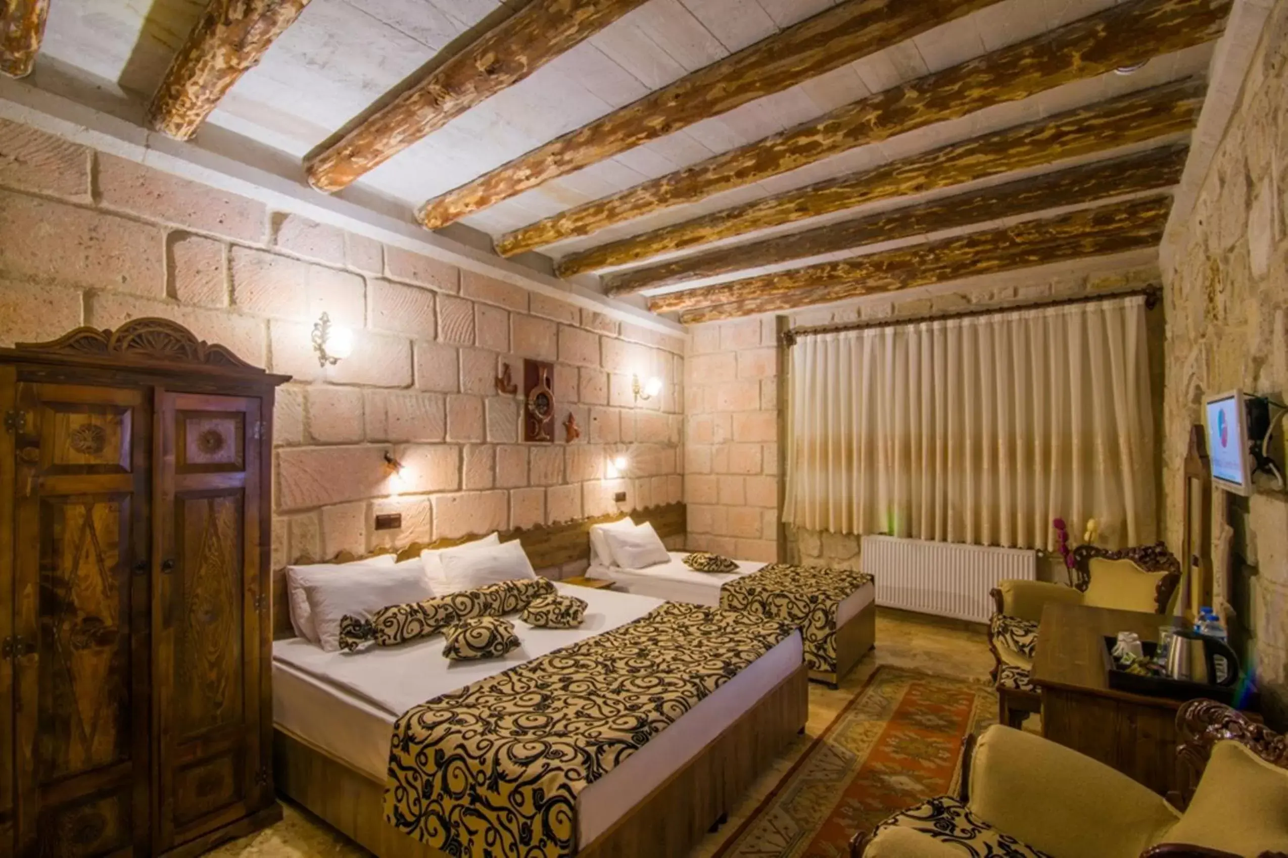 Photo of the whole room, Bed in Historical Goreme House