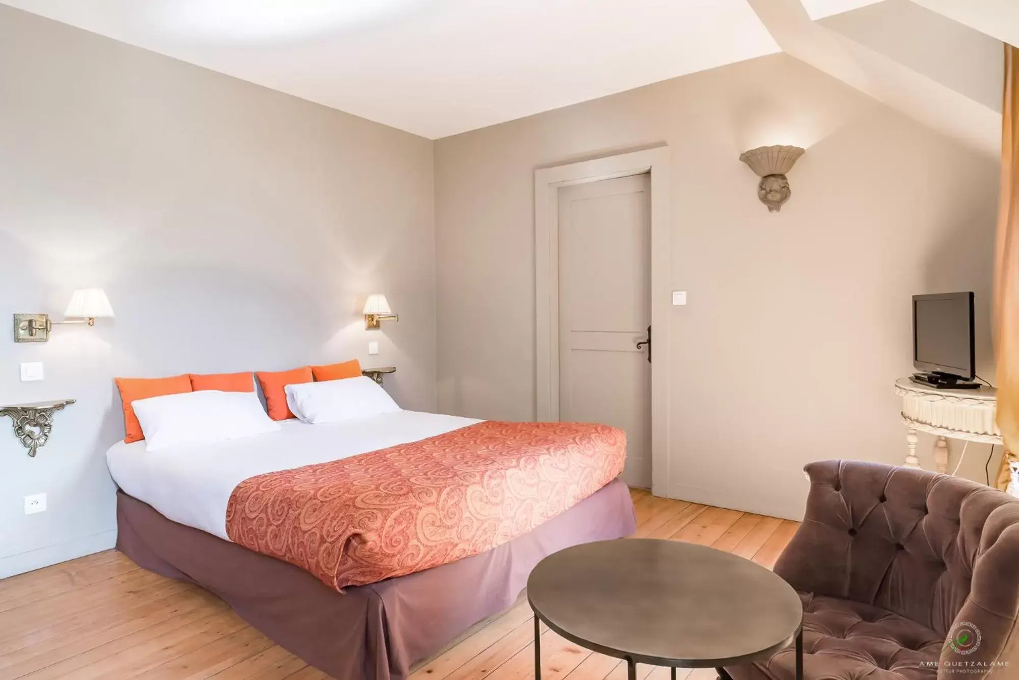 Bedroom, Bed in Hôtel Restaurant Spa Le Sauvage