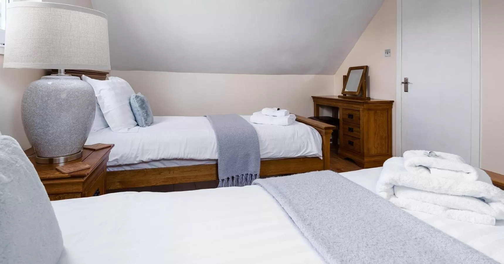 Bedroom, Bed in Croft Na Coille