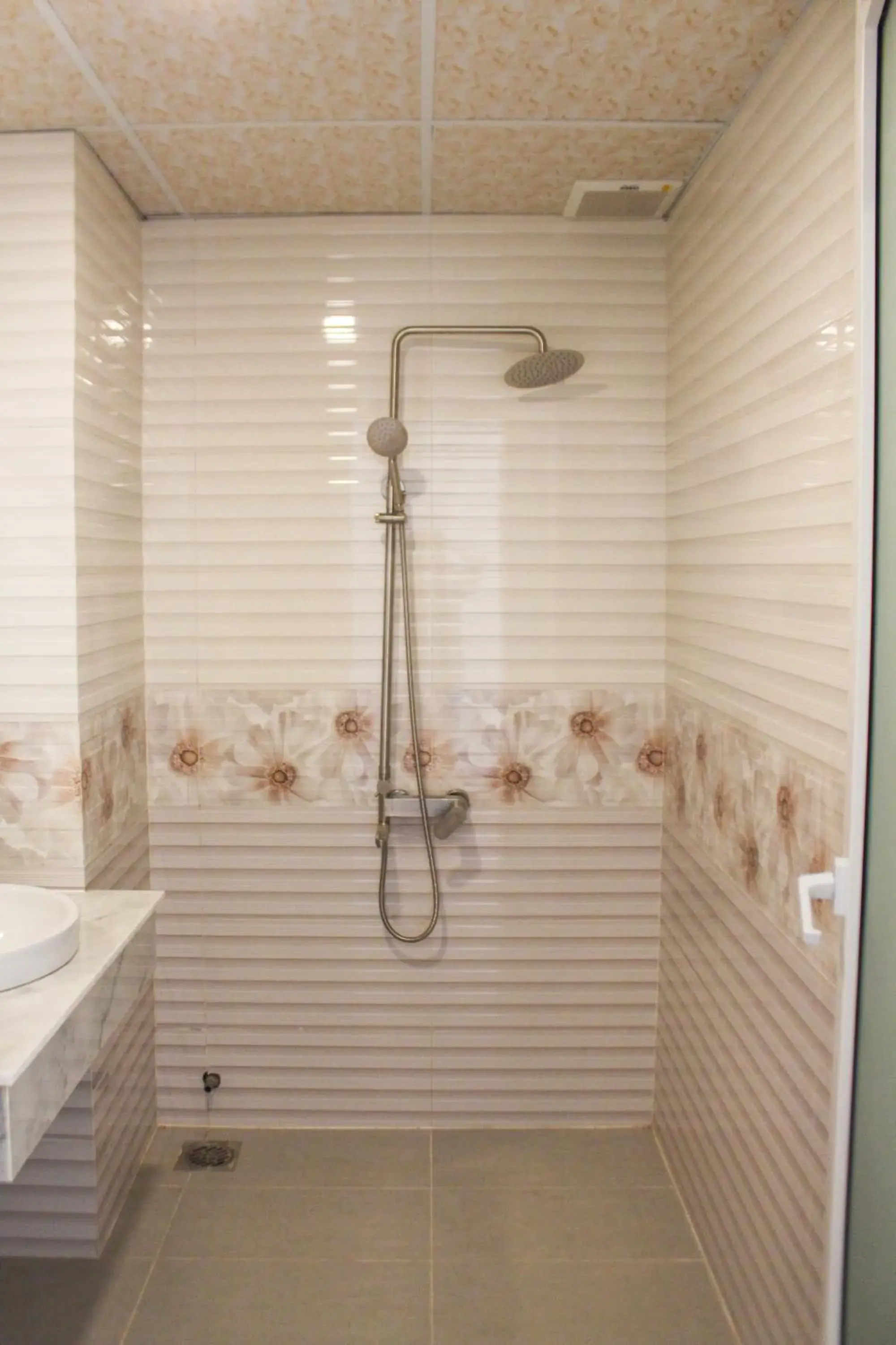 Bathroom in Phuong Binh House Bathroom in Phuong Binh House