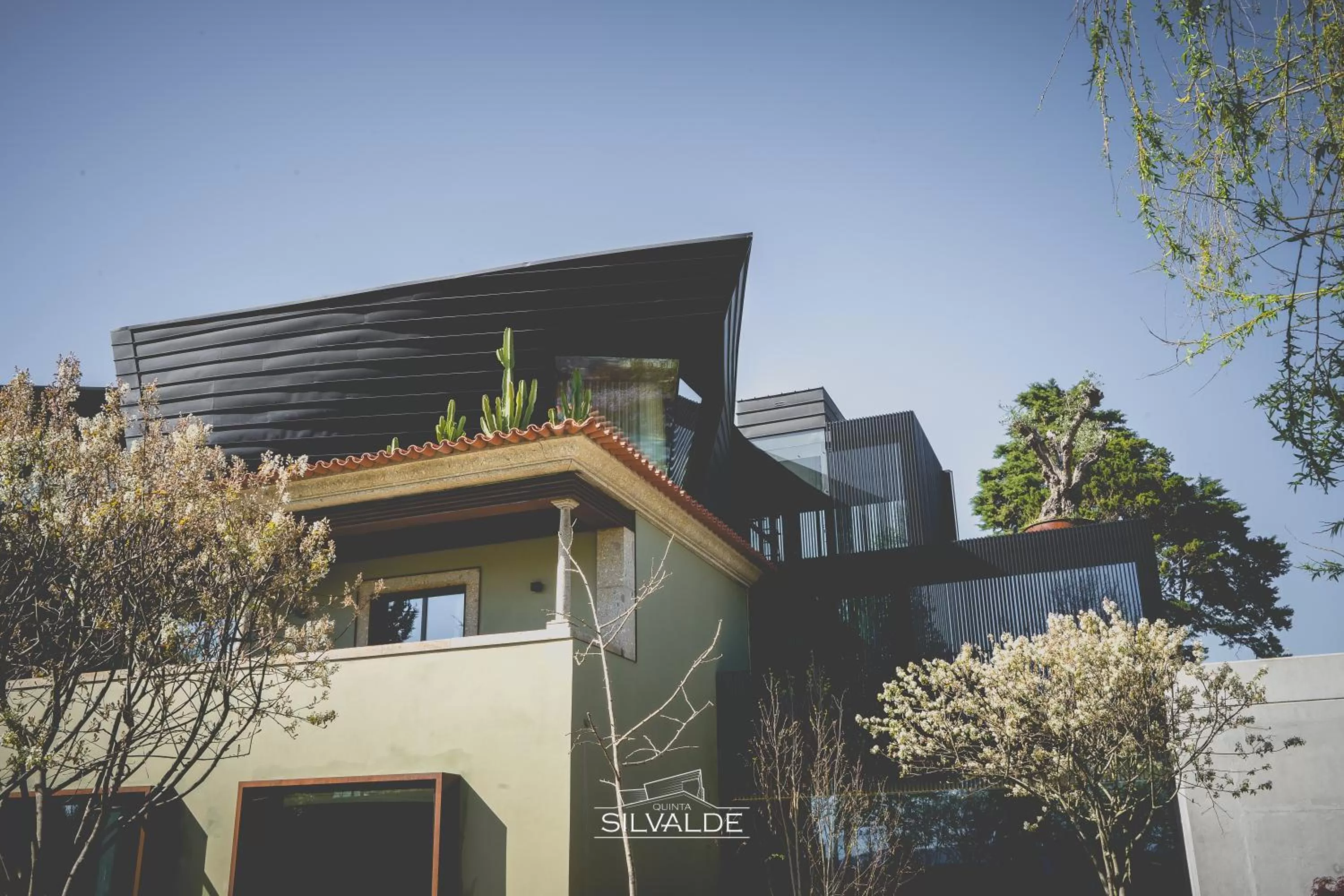 Property building in Quinta de Silvalde