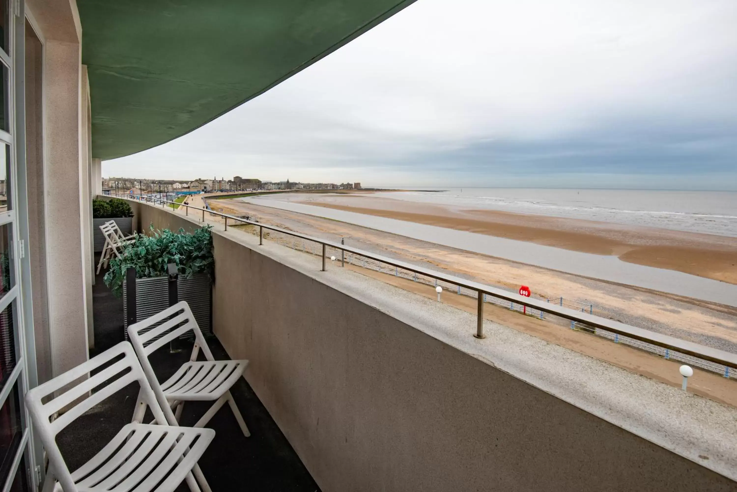 Balcony/Terrace in Midland Hotel