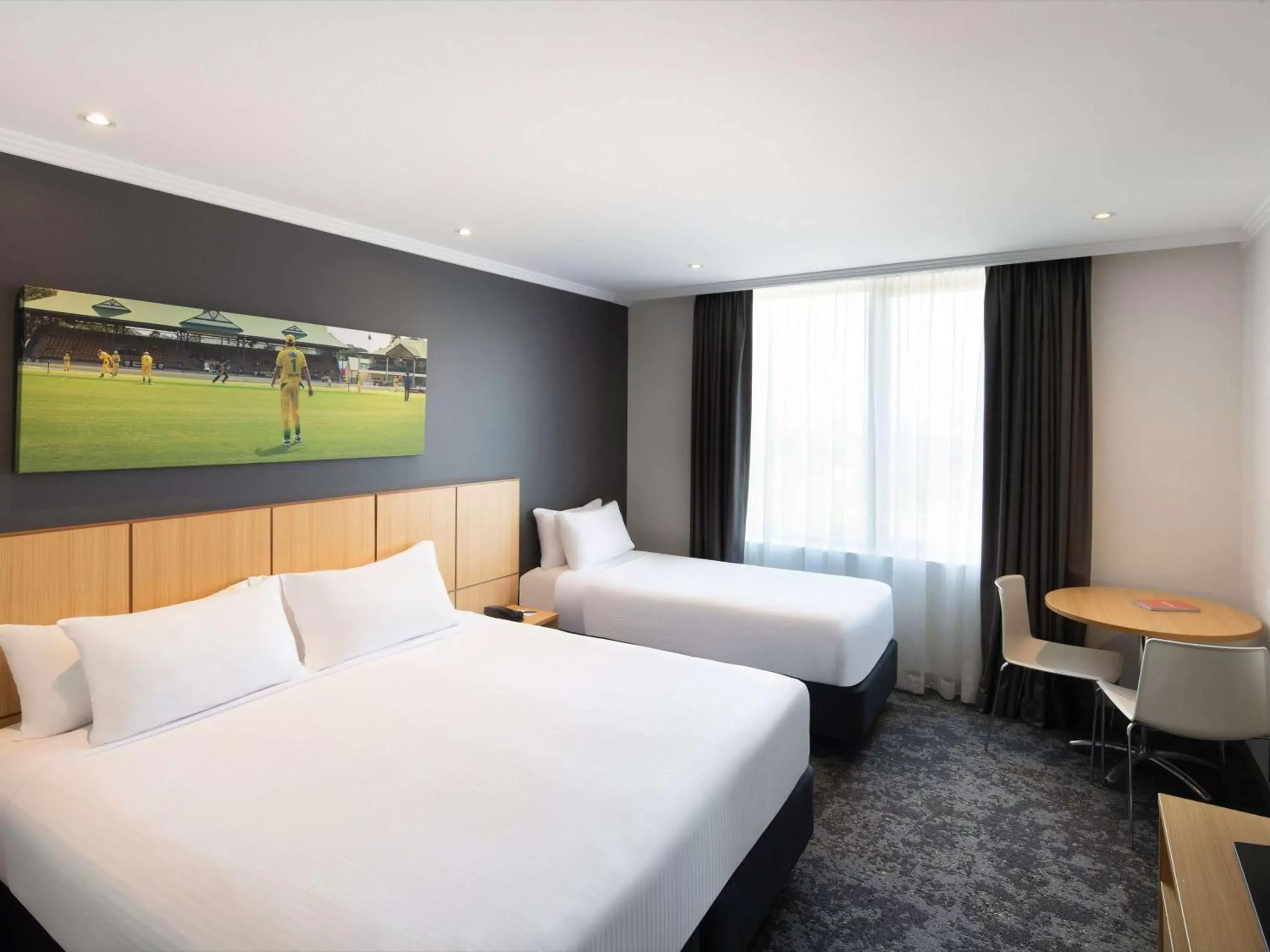 Bedroom, Bed in Mercure Sydney Bankstown