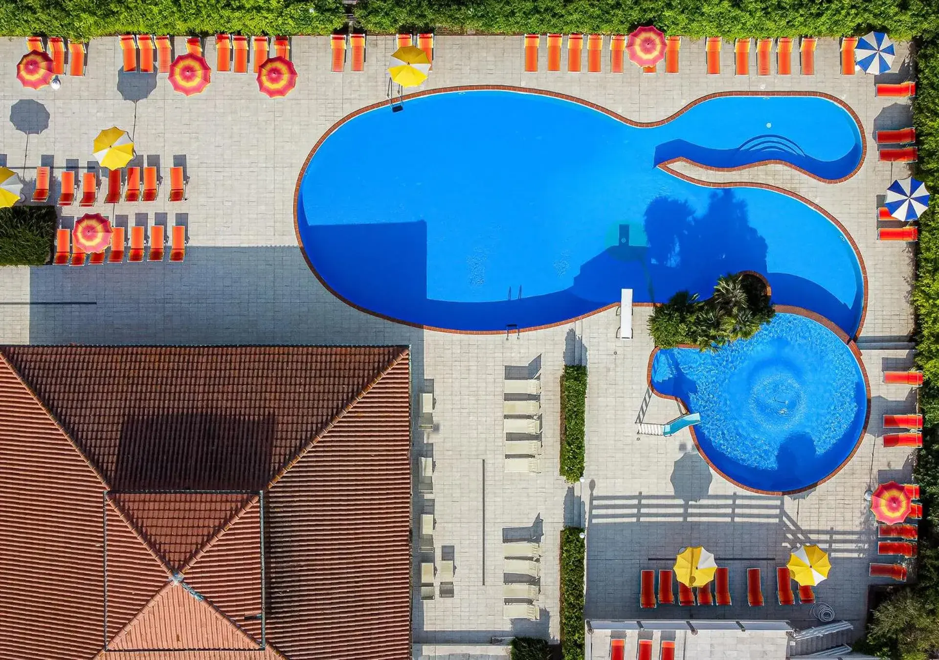 Swimming pool, Floor Plan in Hotel City