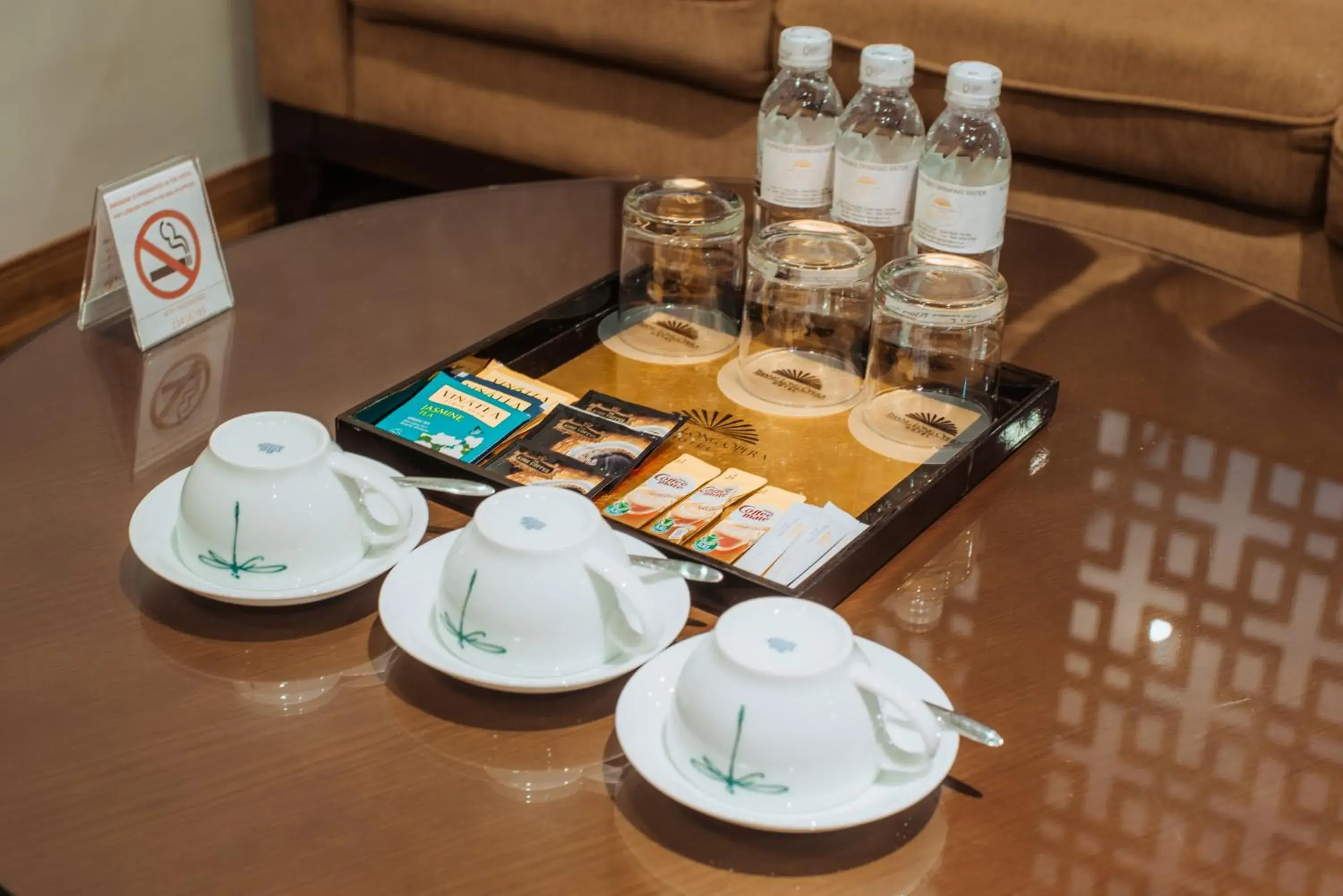 Coffee/tea facilities in Thang Long Opera Hotel