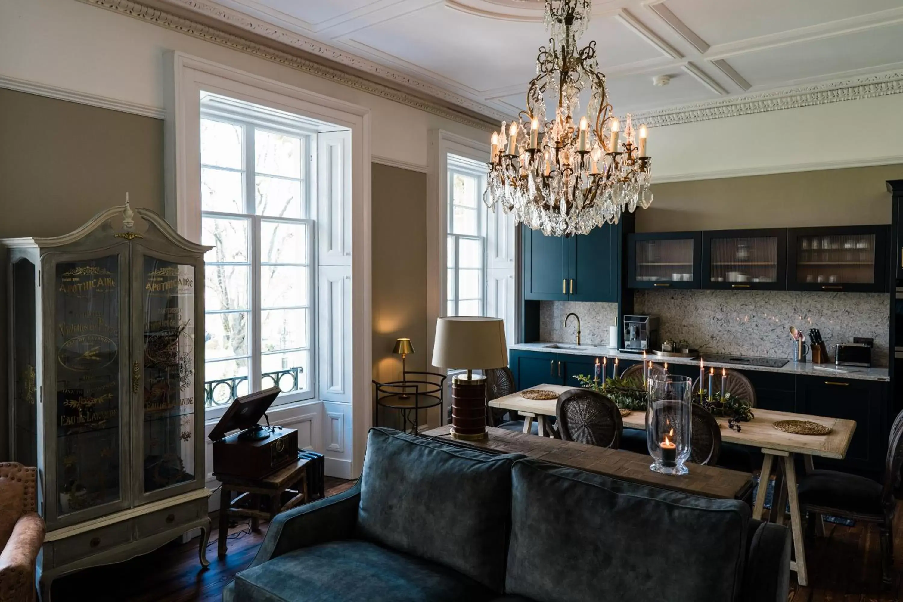 Living room, Seating Area in The Regency Suites & Residences