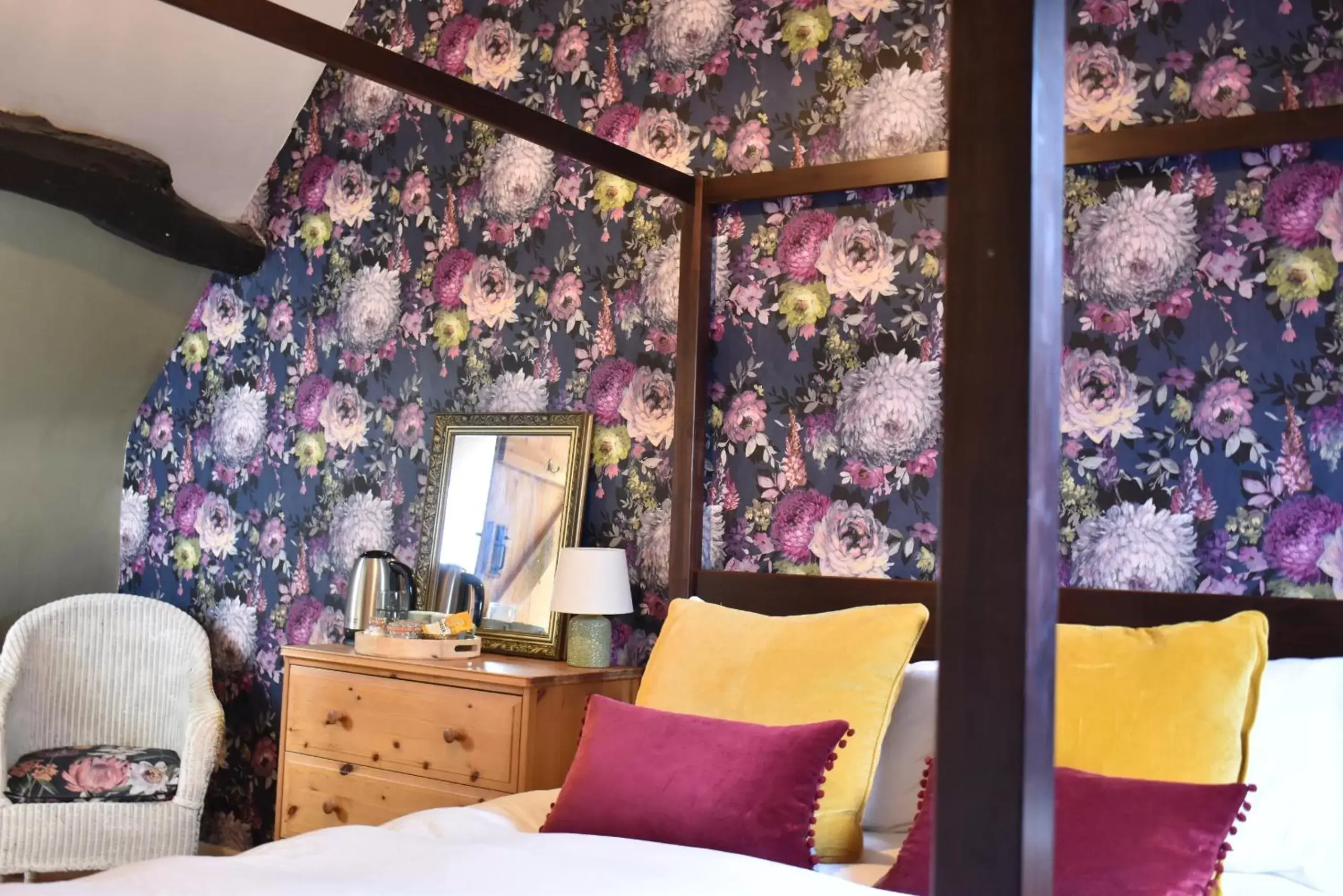 Bedroom, Seating Area in Chestnut Bed and Breakfast